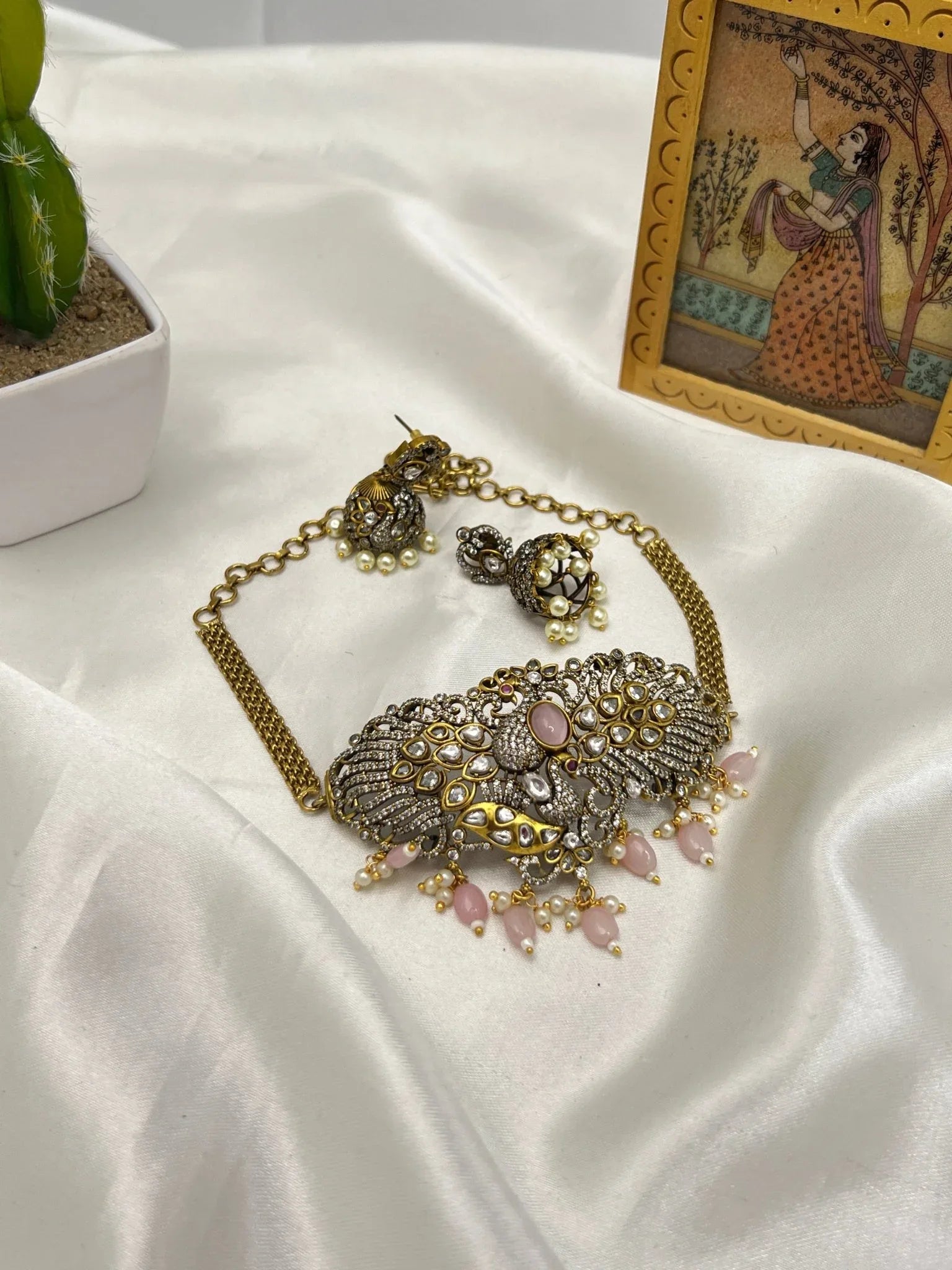 Victorian Necklace Set 129 - Mahilas