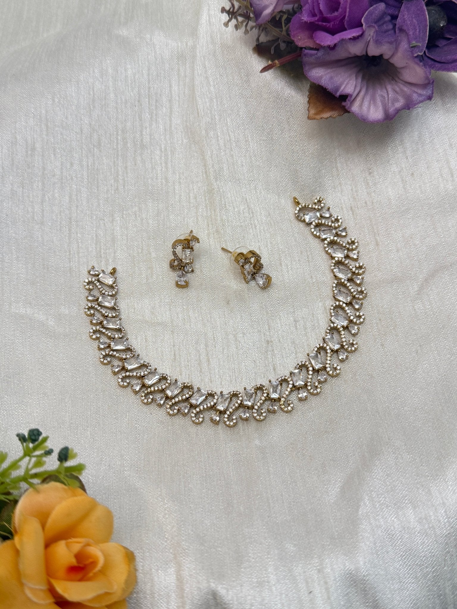 Victorian Necklace Set 250 - 6 Colors - Mahilas