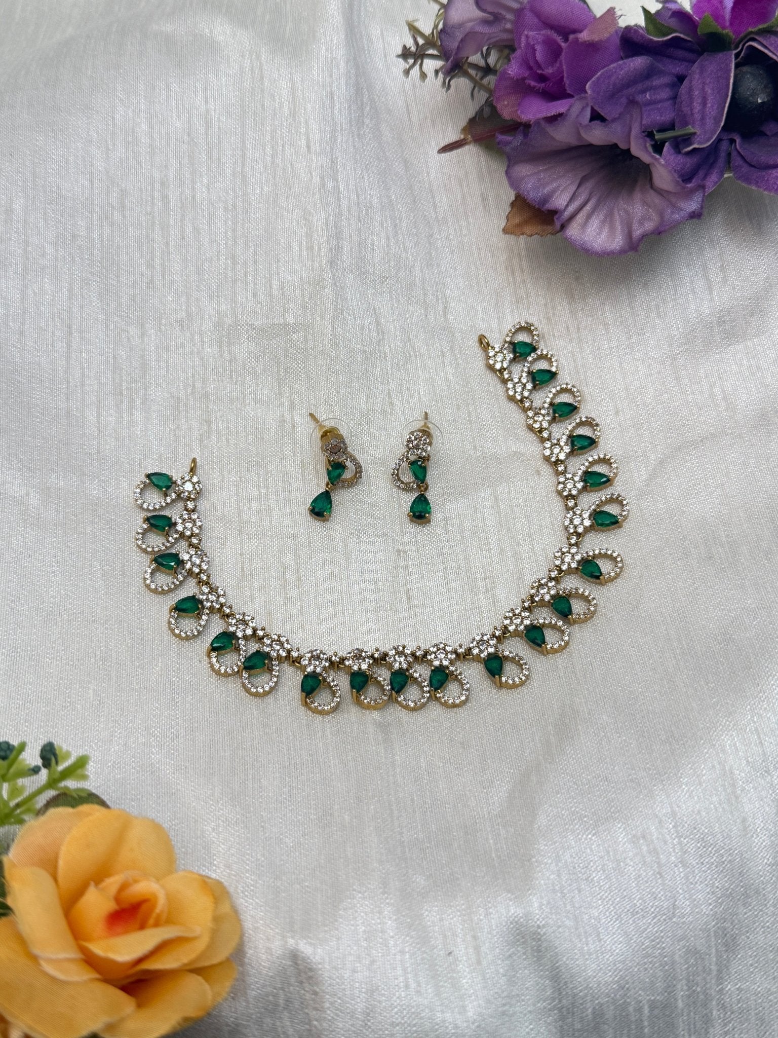 Victorian Necklace Set 253 - 5 Colors - Mahilas