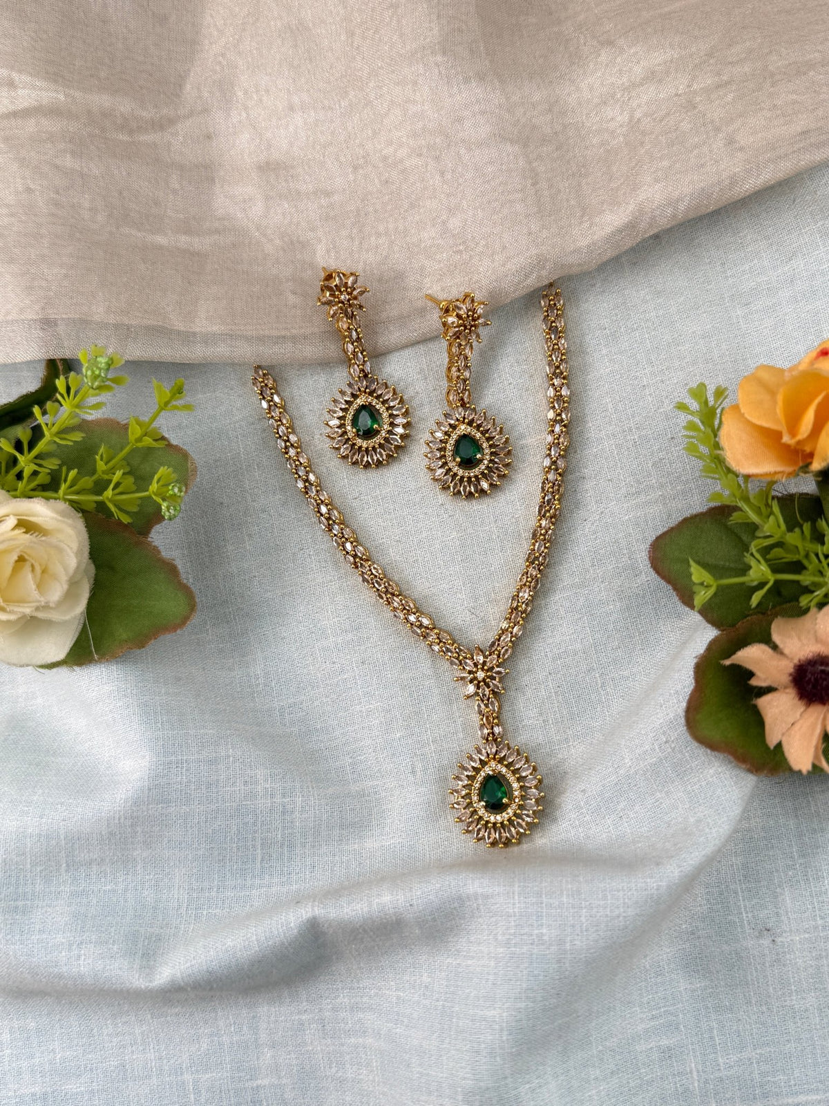 Victorian Stone Pendant Short Necklace Set | 028 - Mahilas
