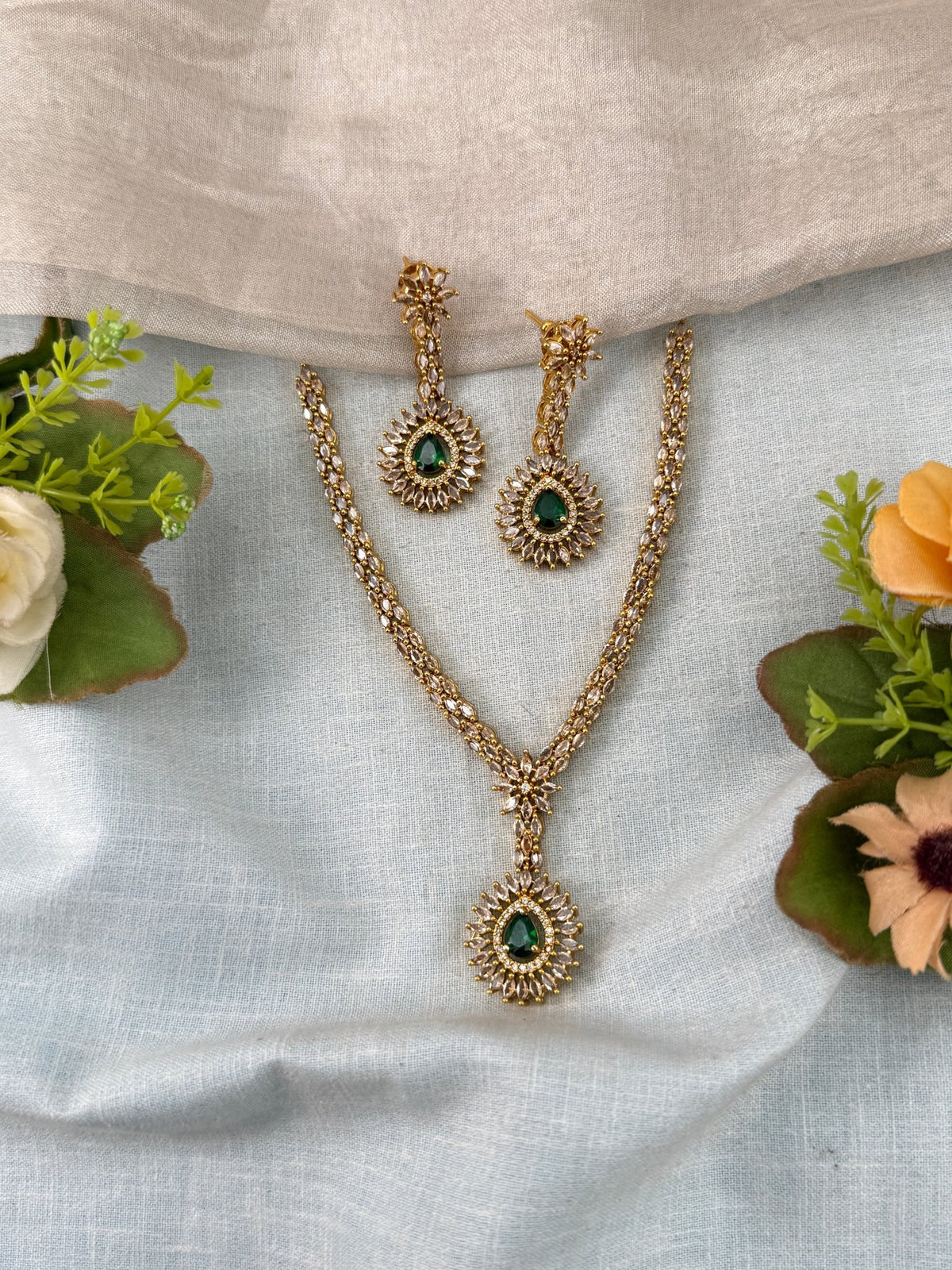 Victorian Stone Pendant Short Necklace Set | 028 - Mahilas