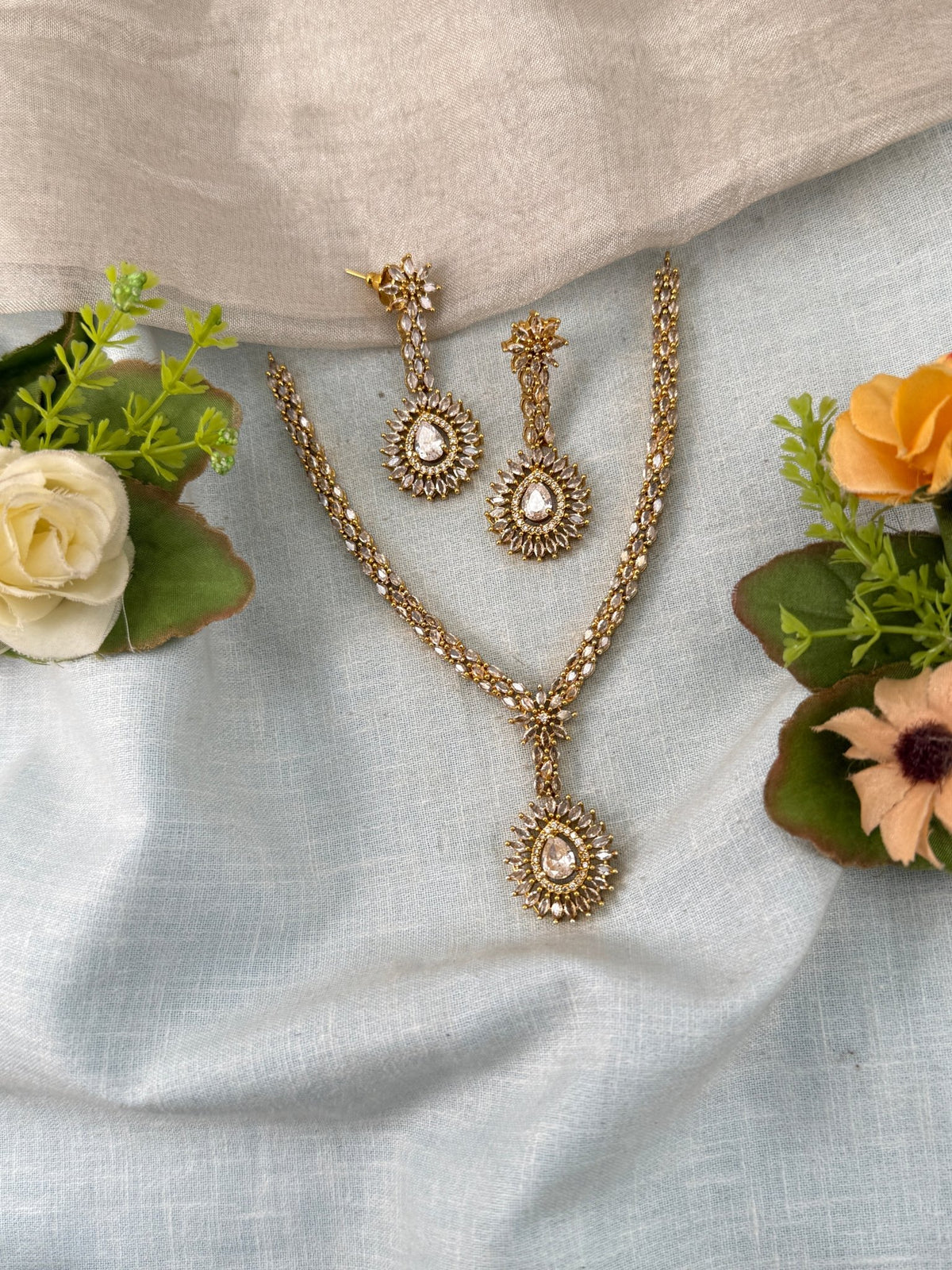 Victorian Stone Pendant Short Necklace Set | 029 - Mahilas