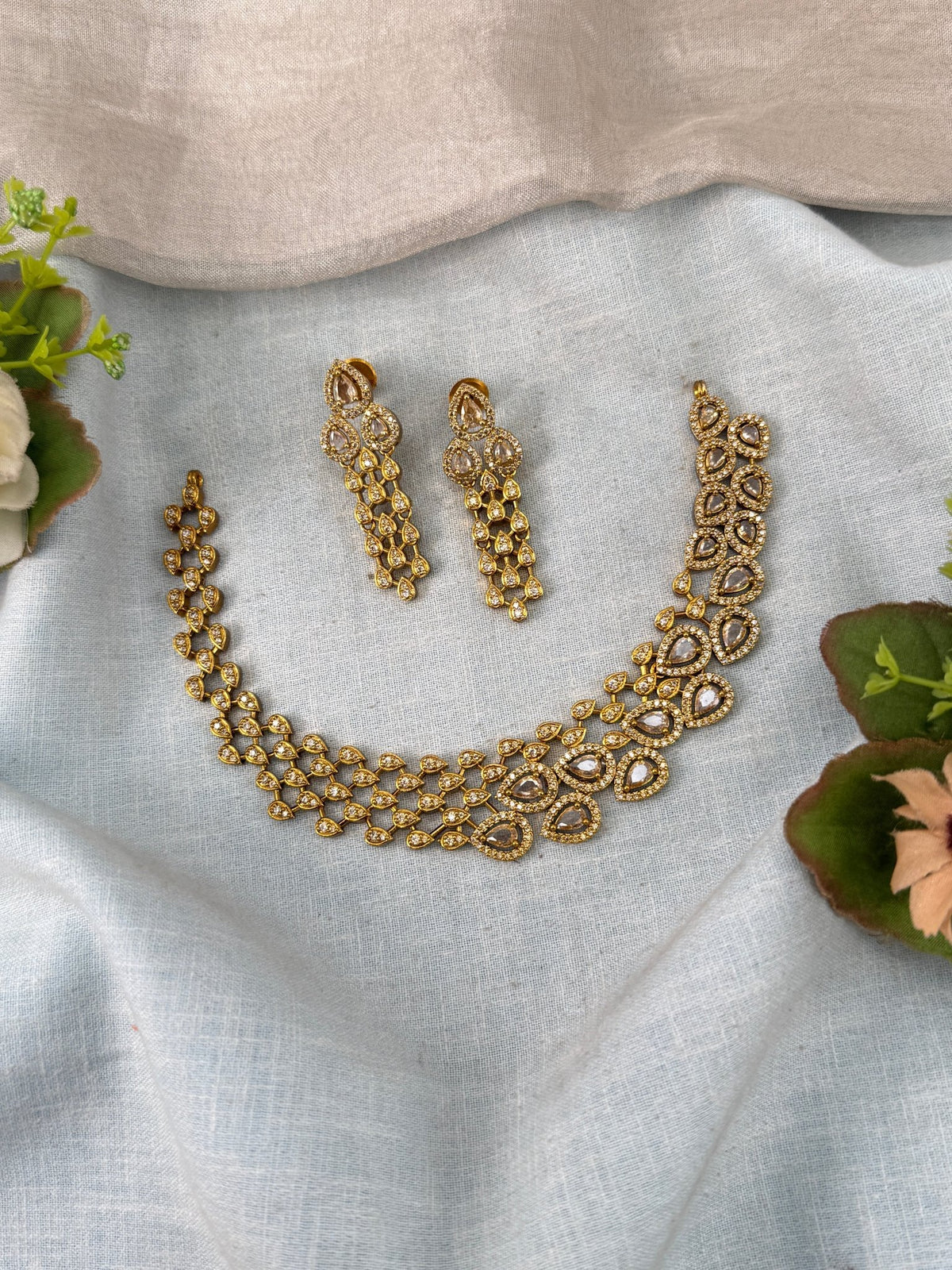 Victorian Stone Short Necklace Set | 020 - Mahilas