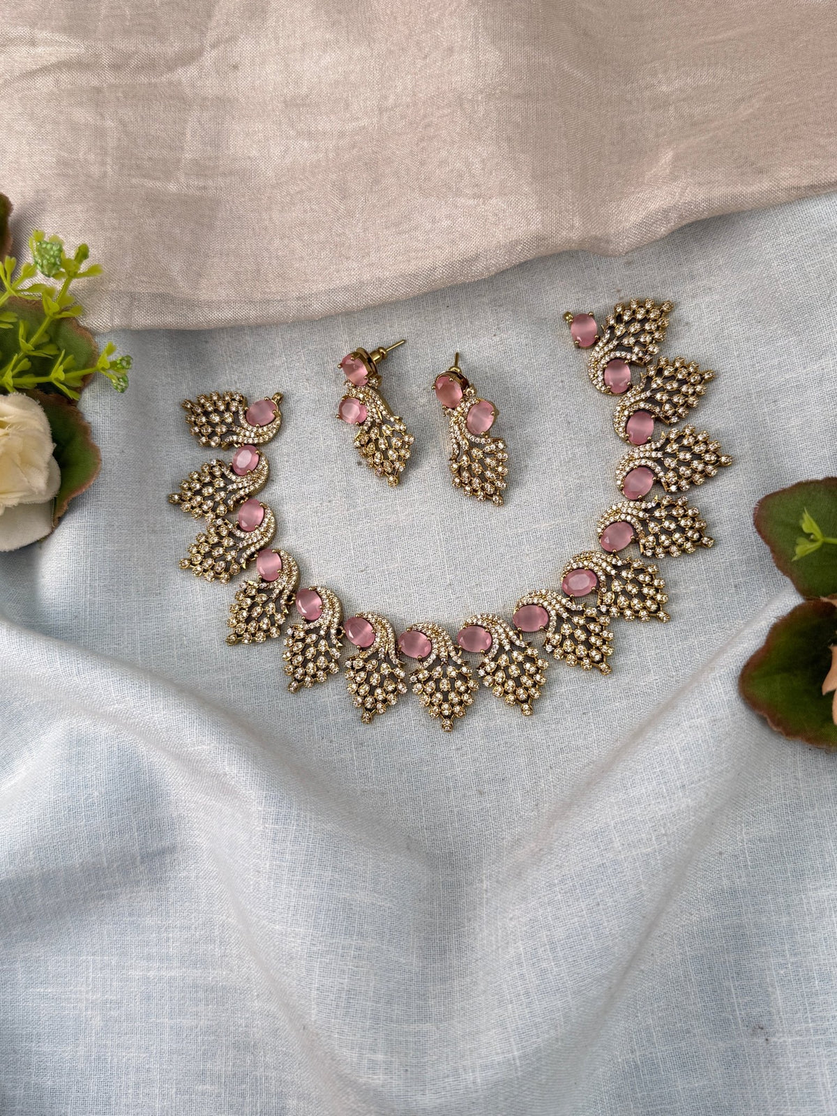 Victorian Stone Short Necklace Set | 021 - Mahilas