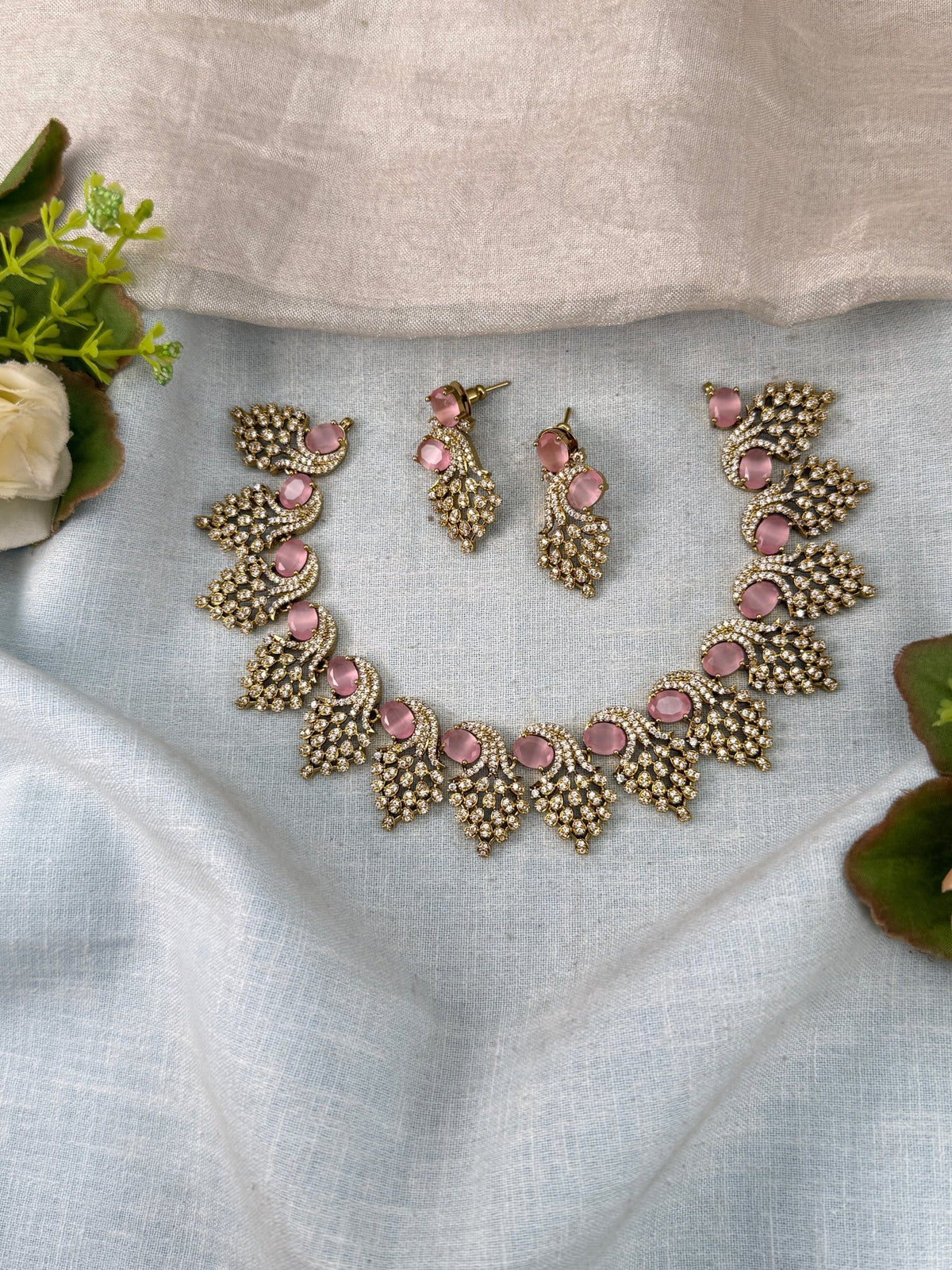 Victorian Stone Short Necklace Set | 021 - Mahilas