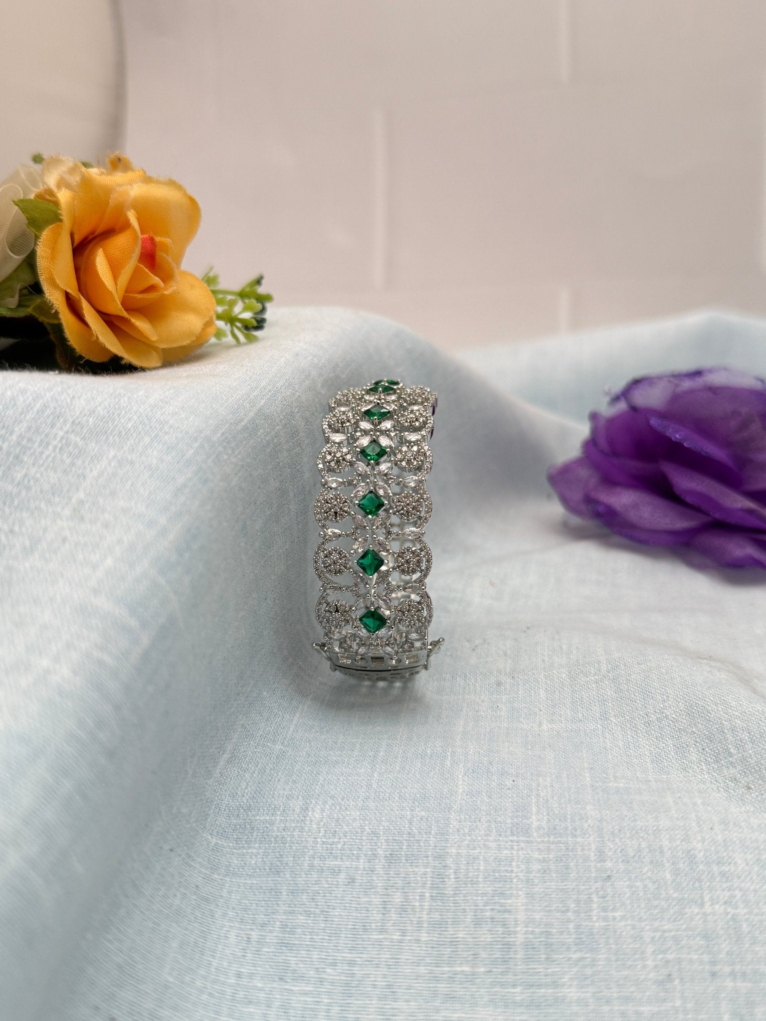 White Stone Bracelet 6897 - Mahilas