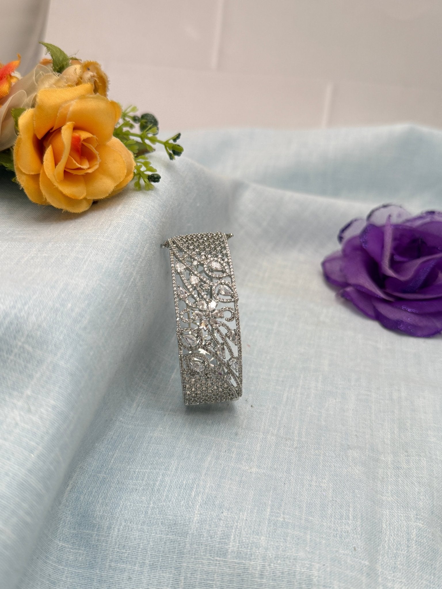 White Stone Bracelet 6908 - Mahilas