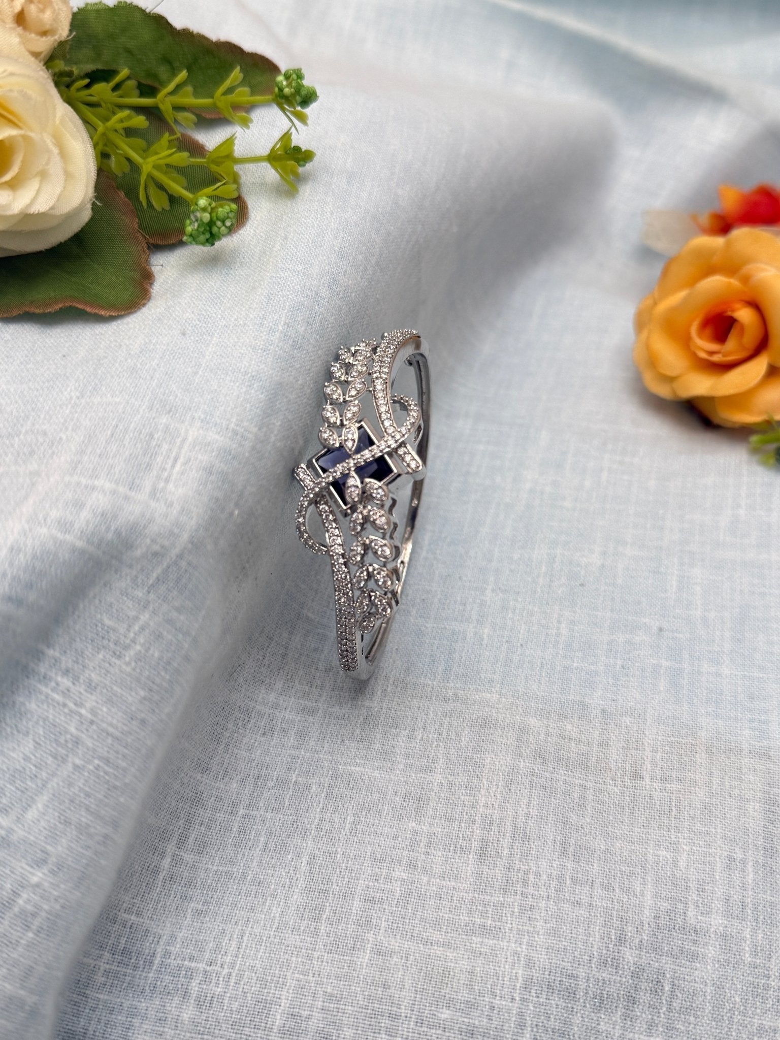 White Stone Bracelete 7036 - Mahilas