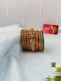 BANGLES