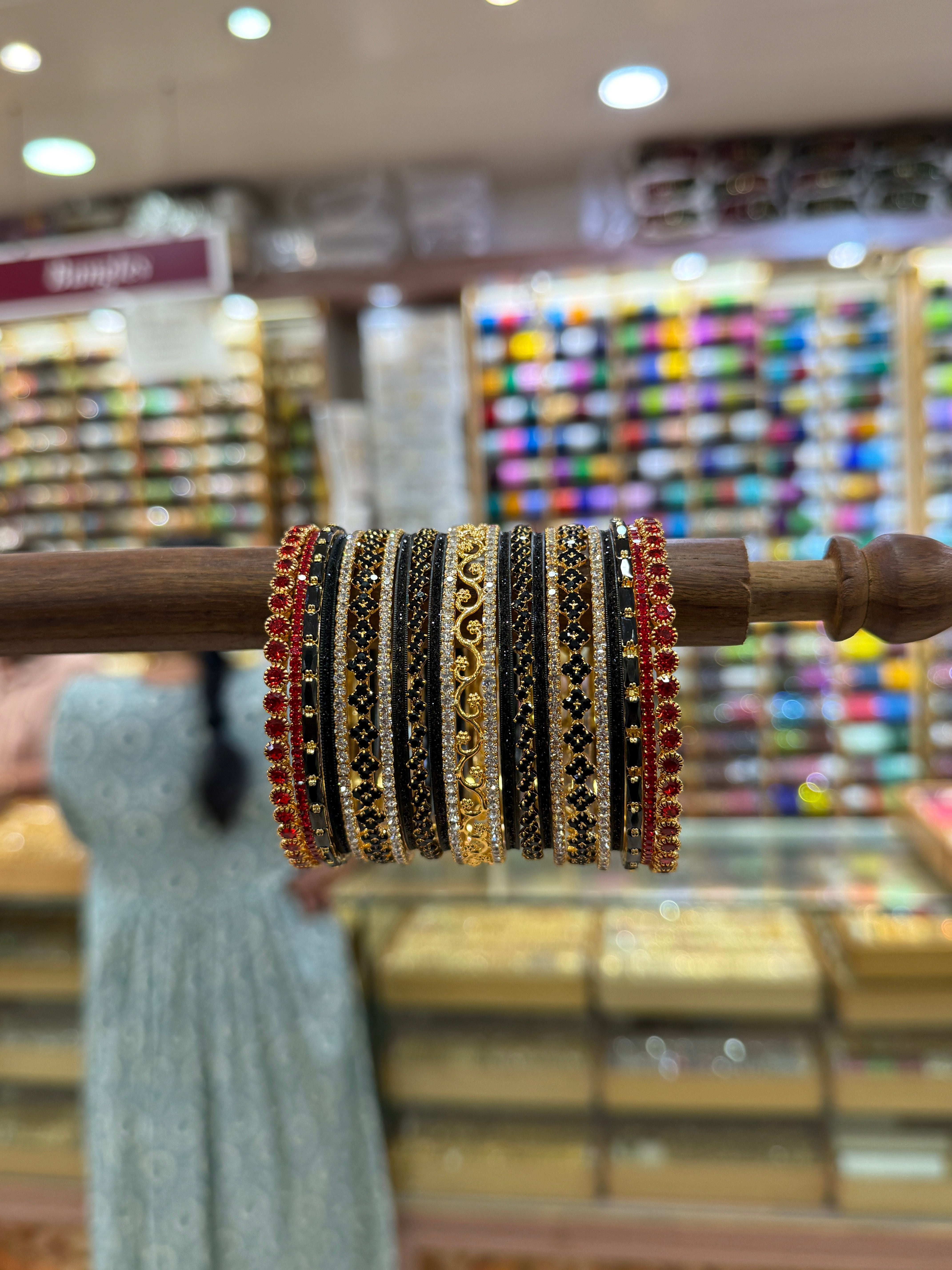 Luxurious Rich Black & Red Metal & Stone Bangle Set - 5336