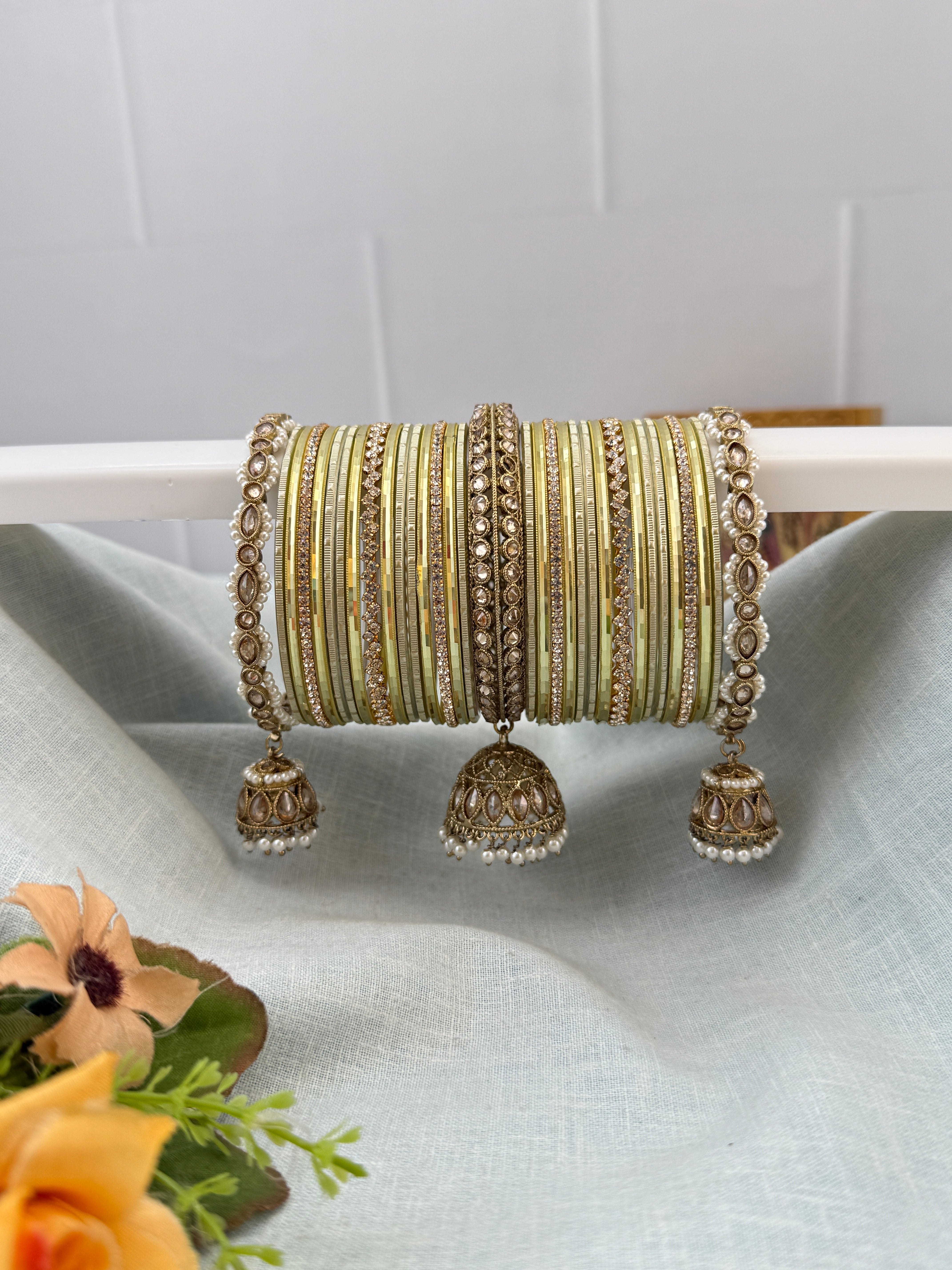 Luxurious Cream Polki and Stone Bridal Bangle Set - 5322