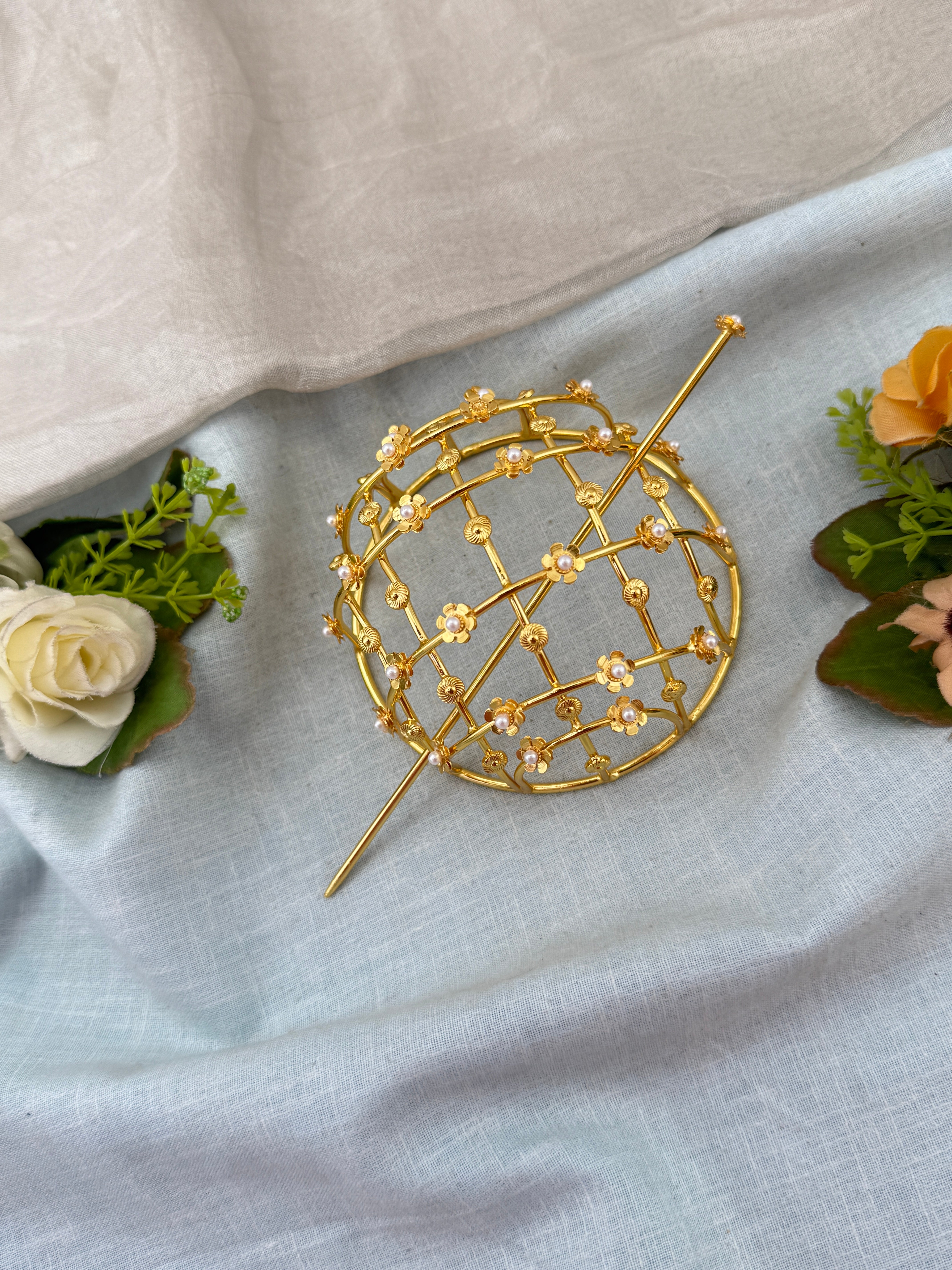 Hair bun, hair juda, hair jewellery, hair bun cage, kundan hair tie,