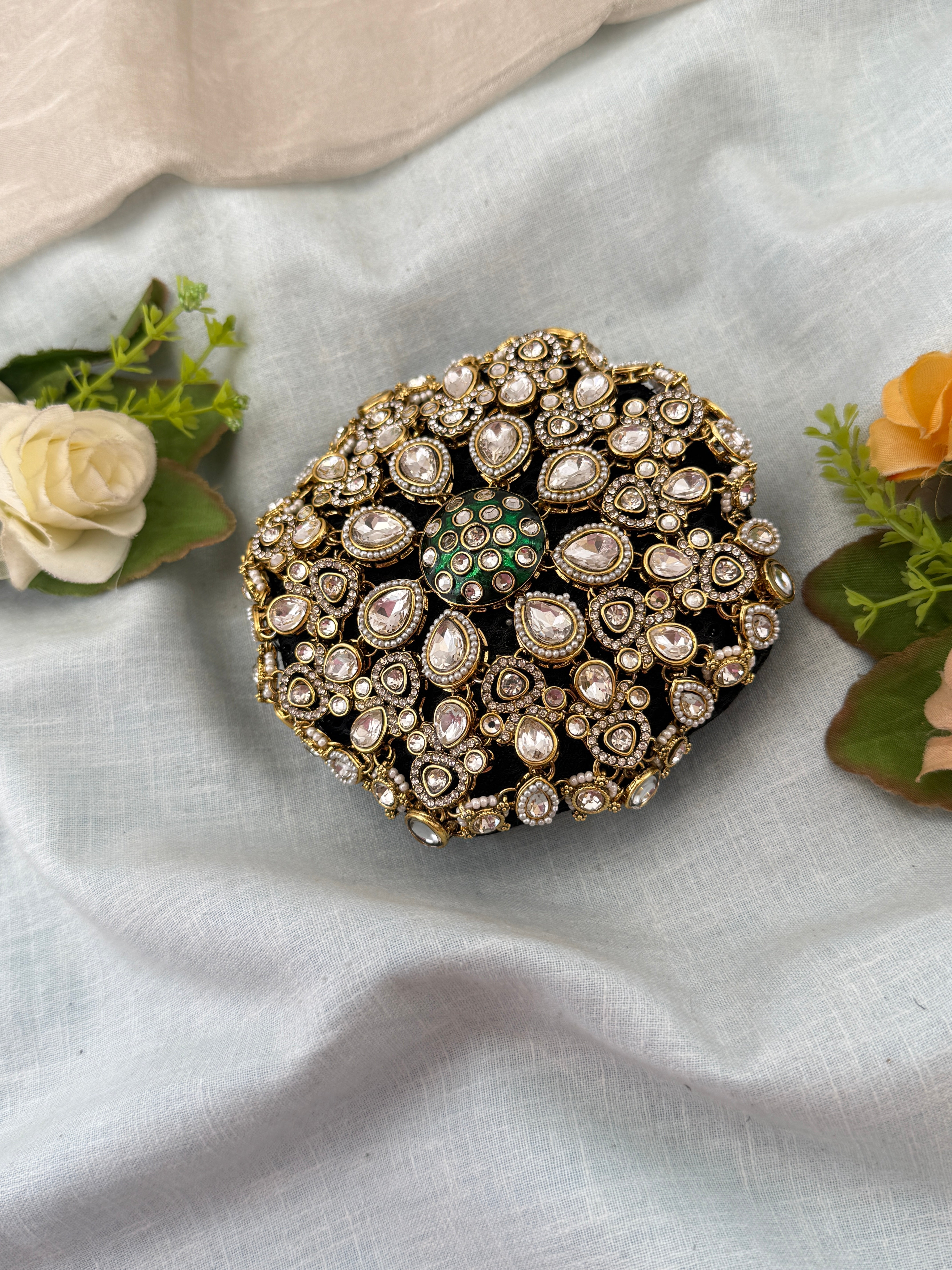 Luxurious Designer Kundan Bun 0189