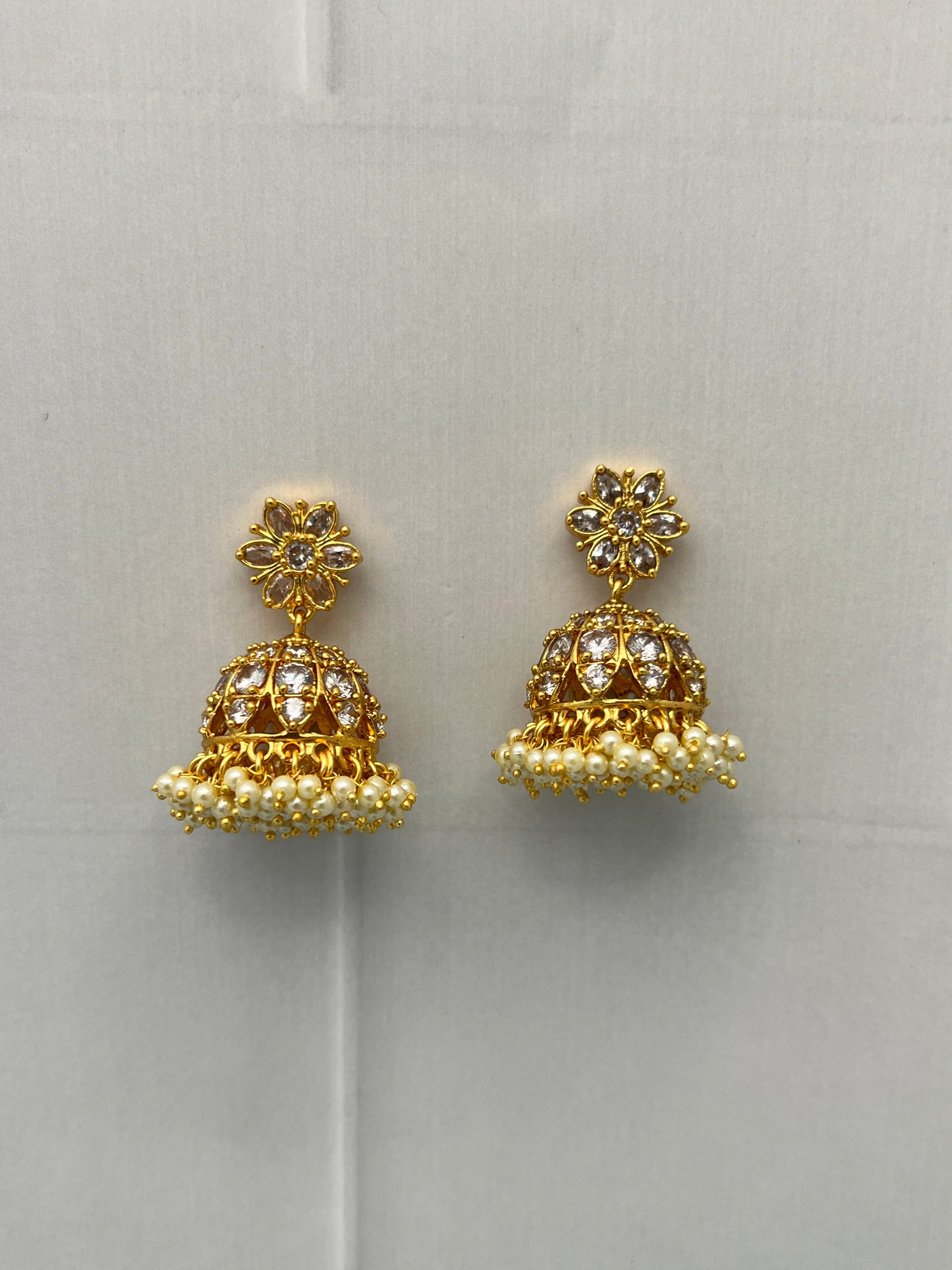 Antique Jhumka 0072 - Mahilas