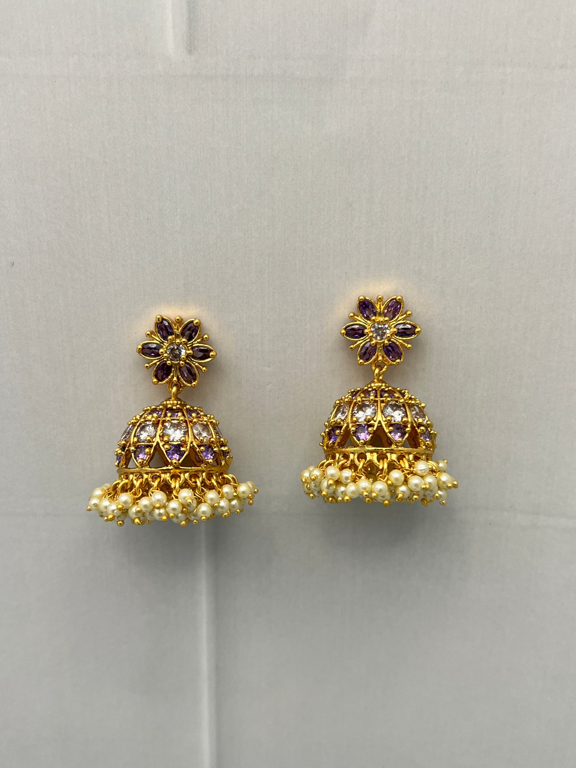 Antique Jhumka 0073 - Mahilas