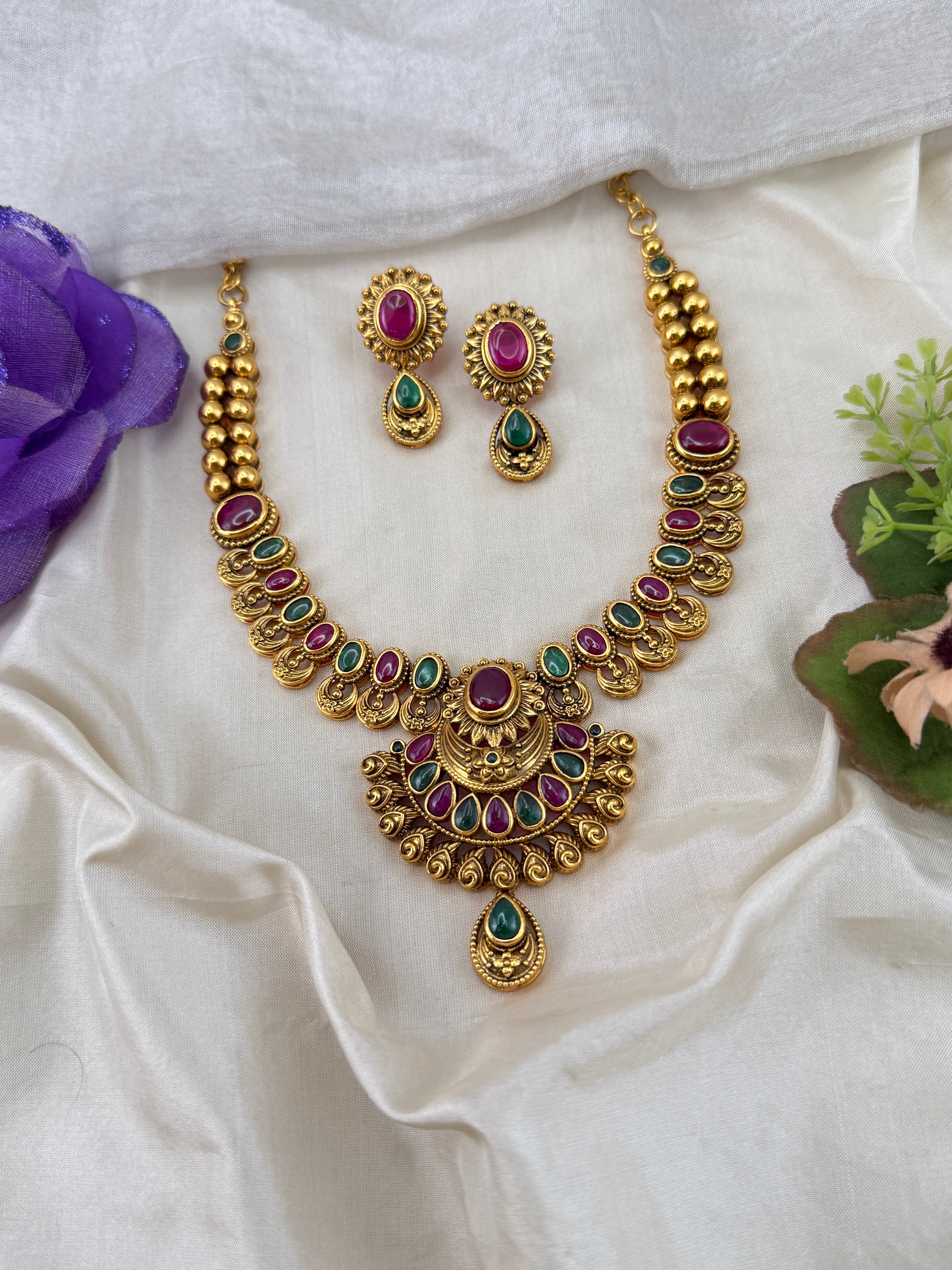 Antique temple necklace for women