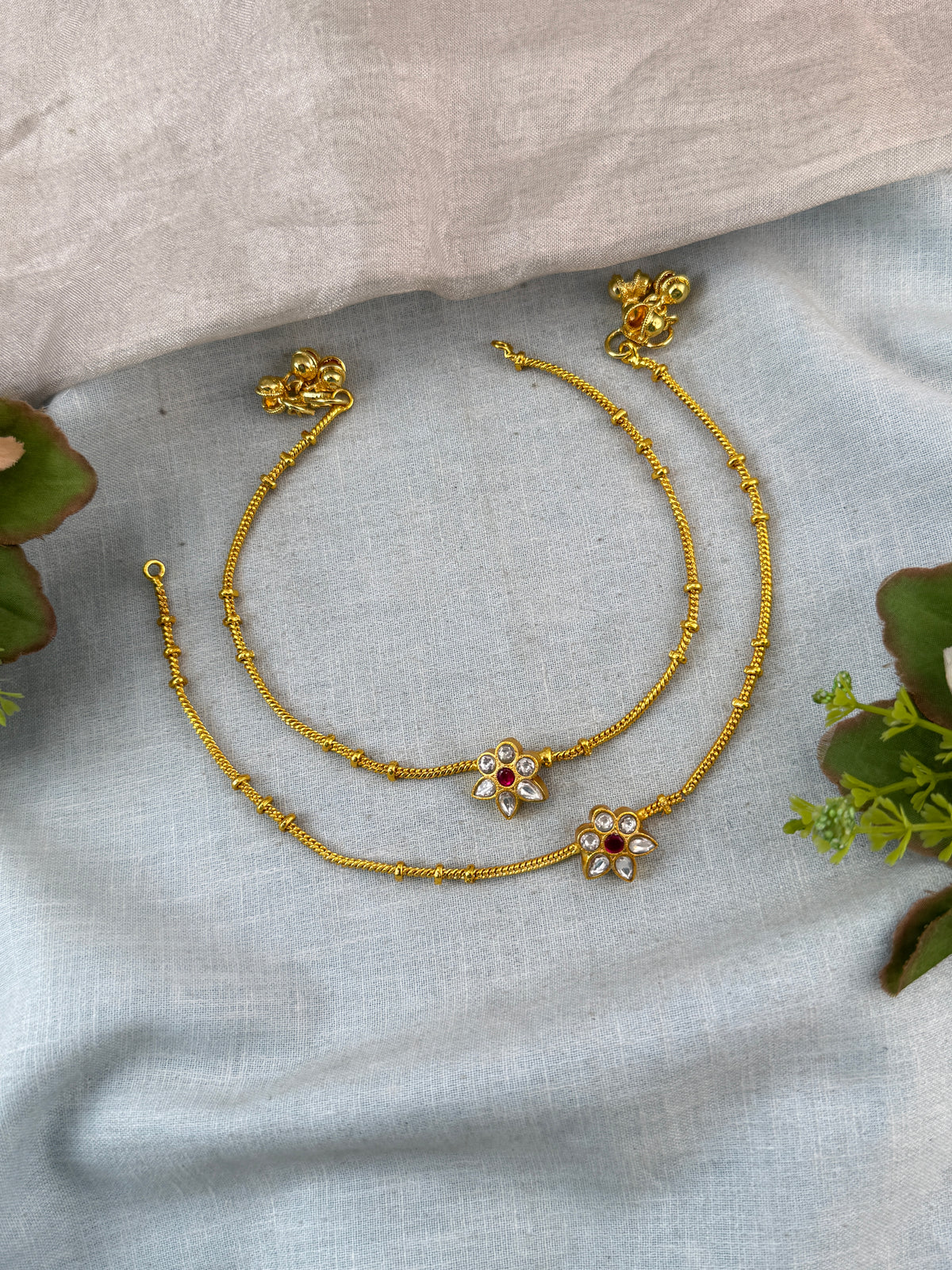 Elegant anklets for women