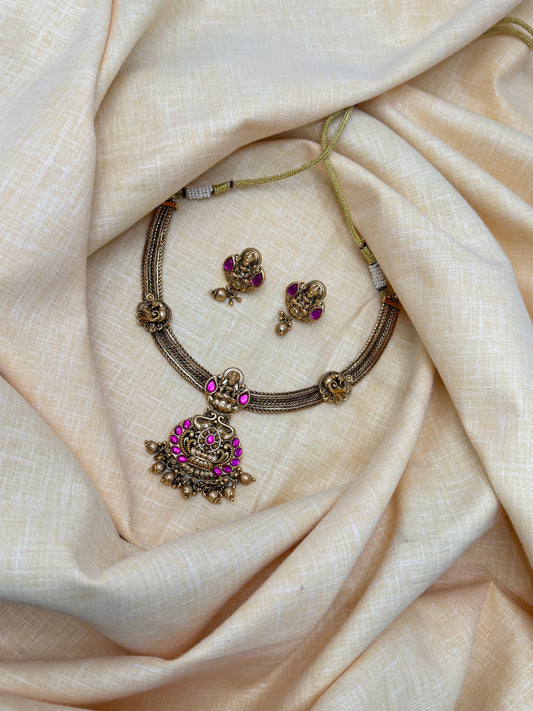 Antique Necklace 0342