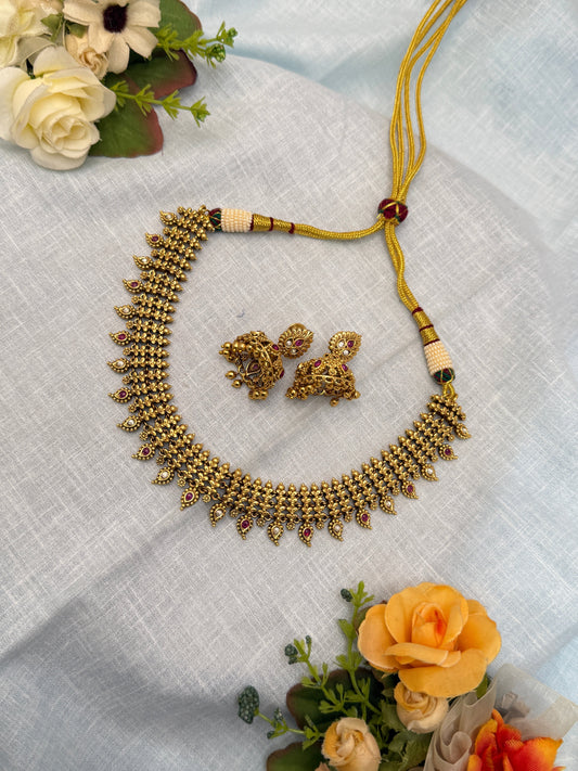 Antique Necklace 0358