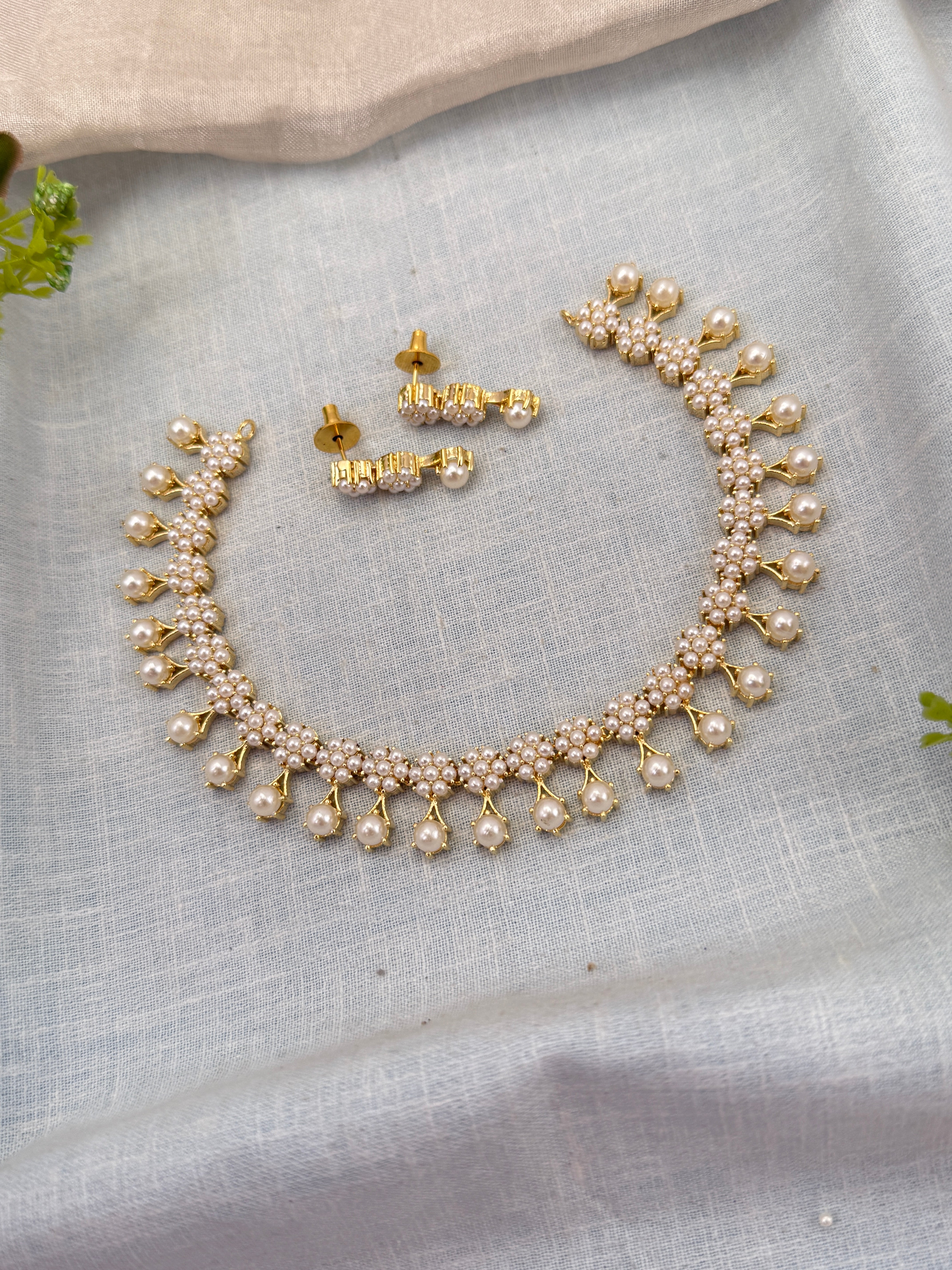 Royal Pearl Stone Short Necklace Set 689