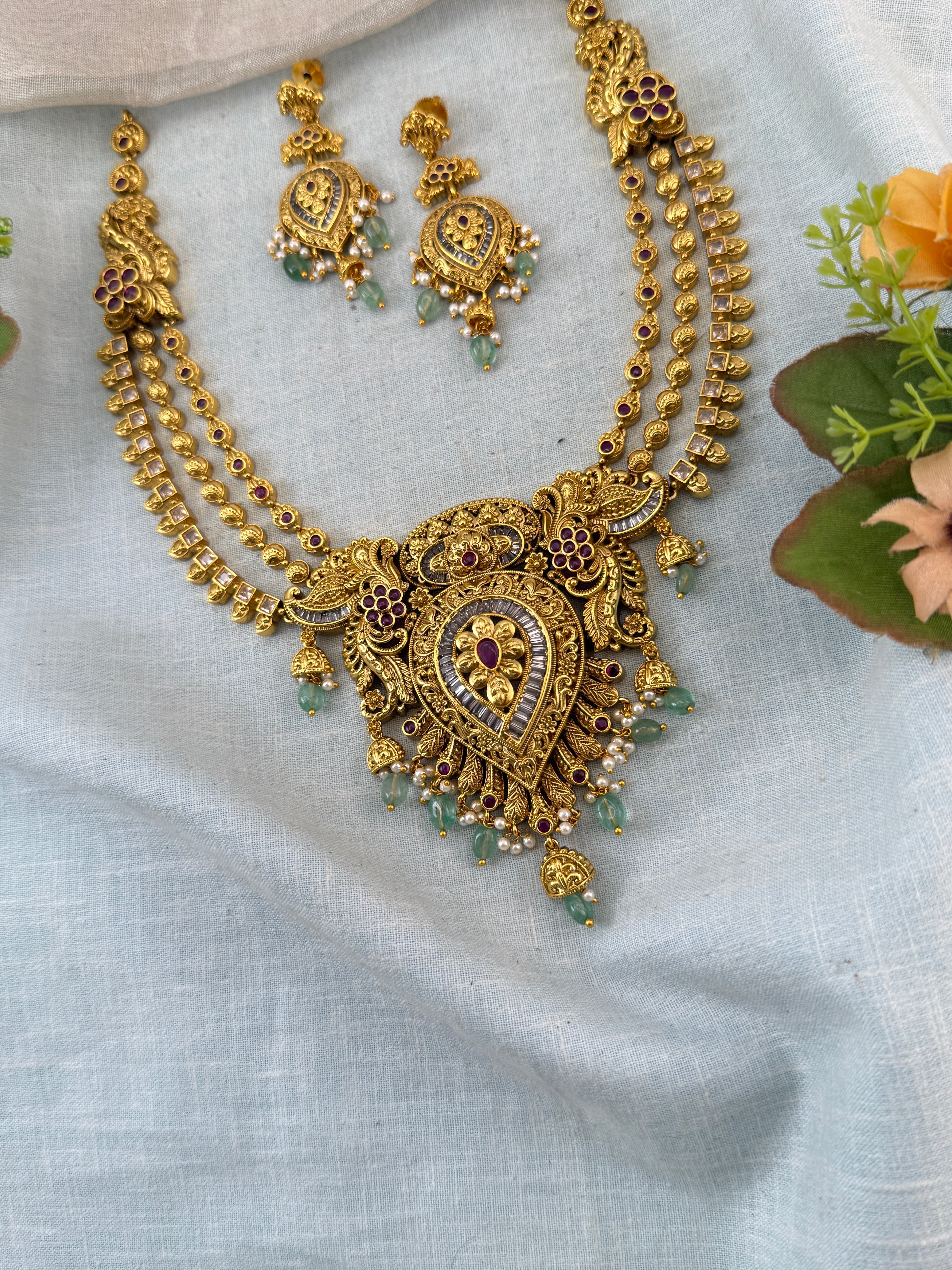 Antique Necklace Peacock Pendant Grand Short Set | N0111