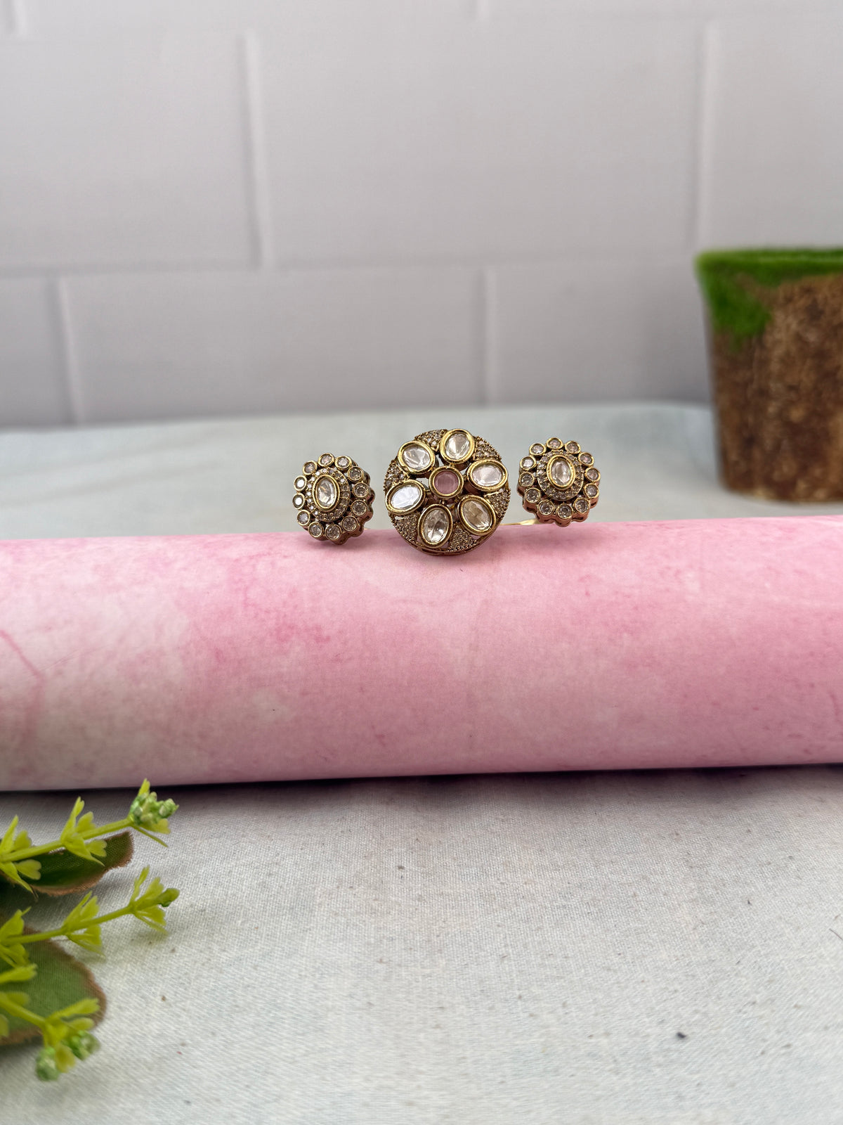 Designer finger ring for women