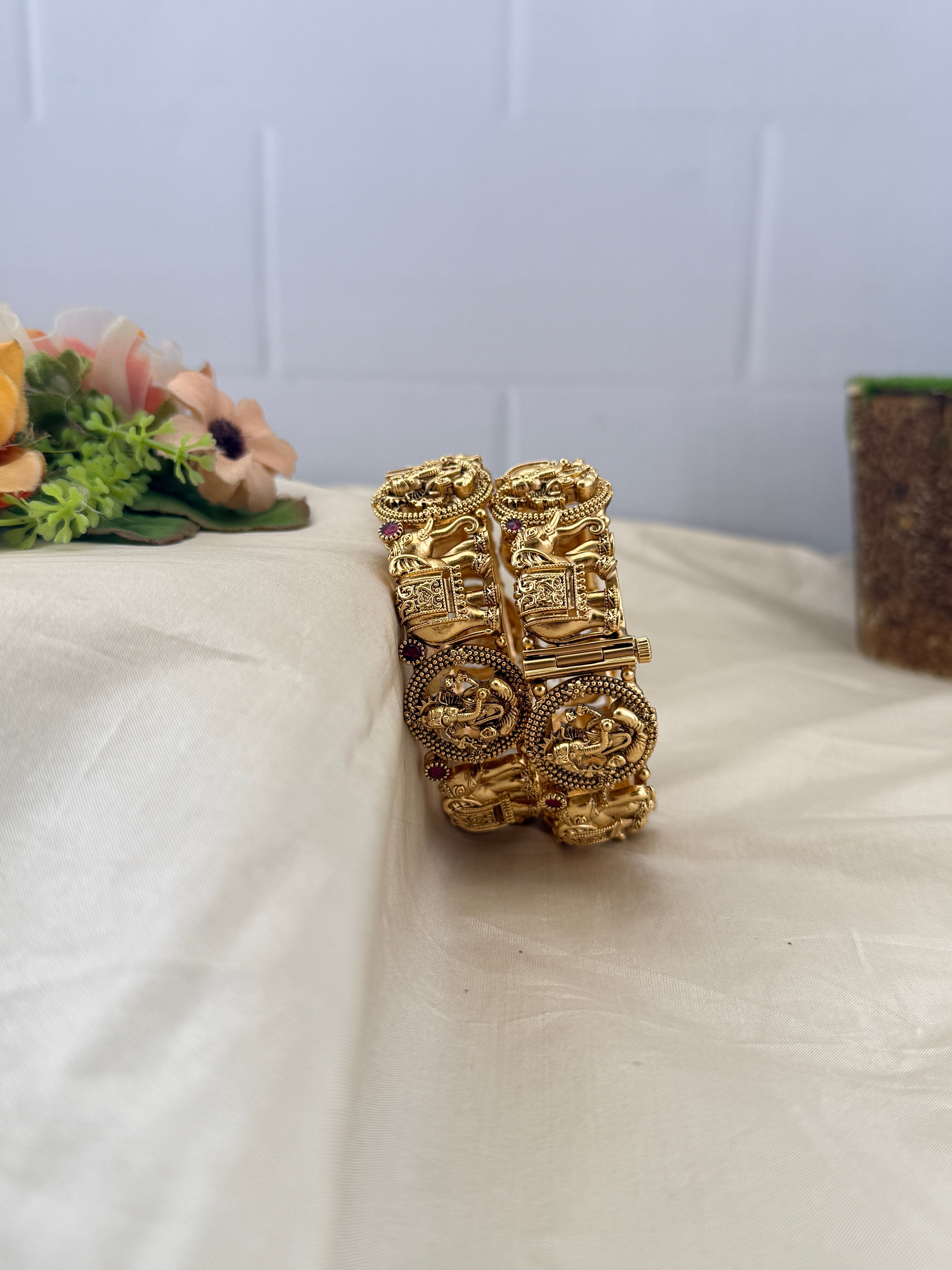 Antique temple style bridal bangles for women by Mahila