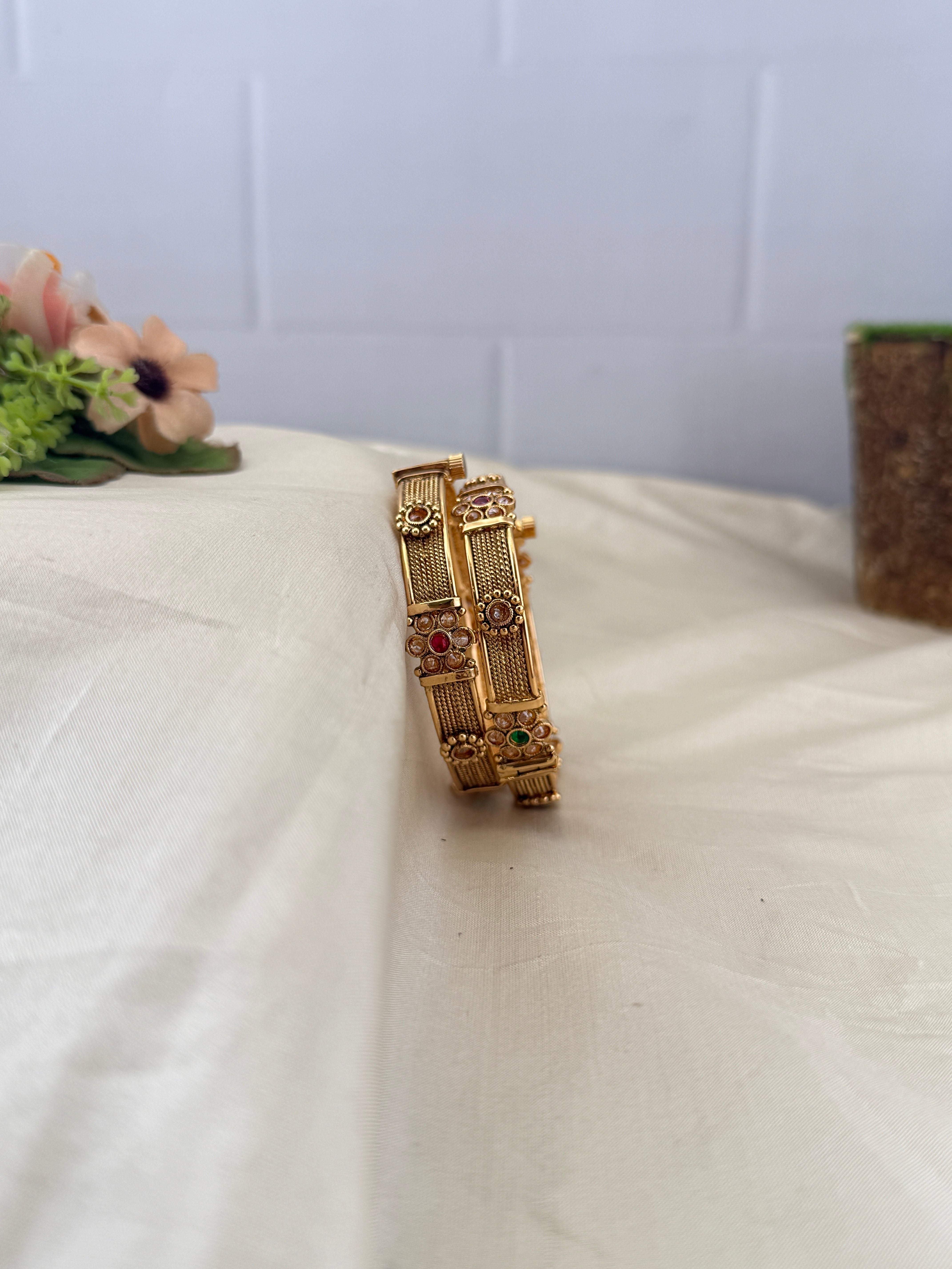 Antique temple style bridal bangles for women by Mahila