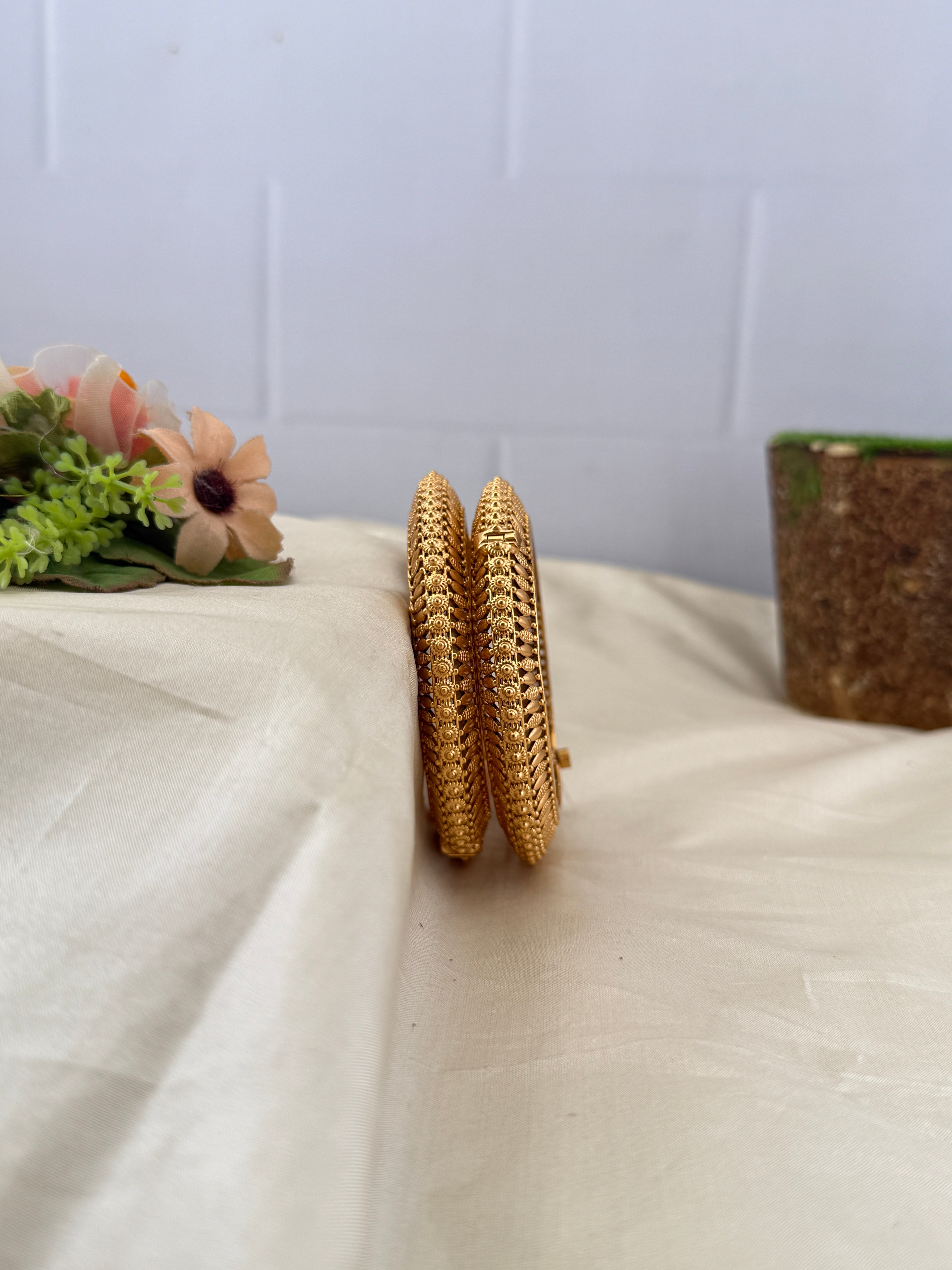 Antique temple style bridal bangles for women by Mahila
