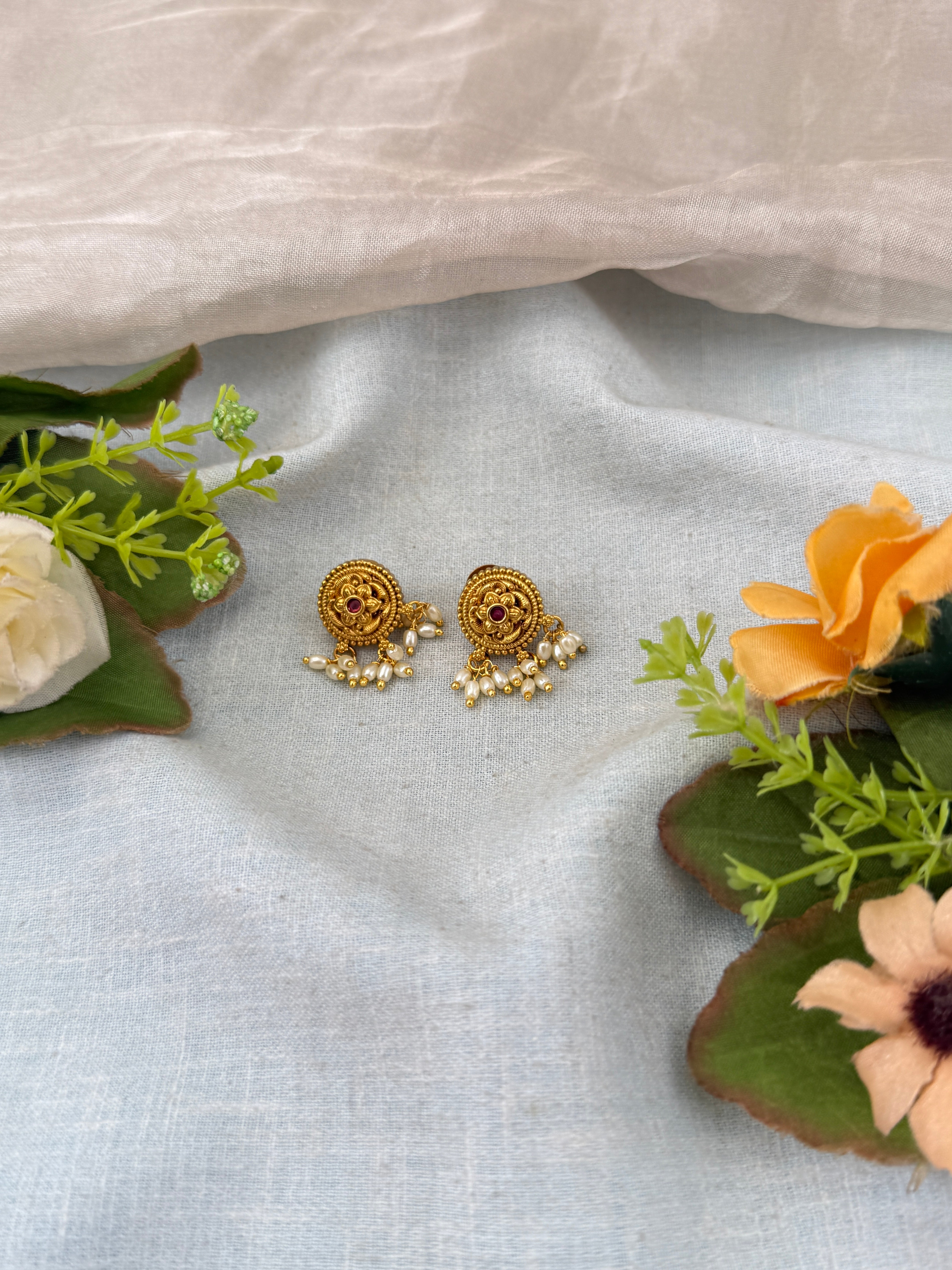 Antique Stud Earrings | E0146