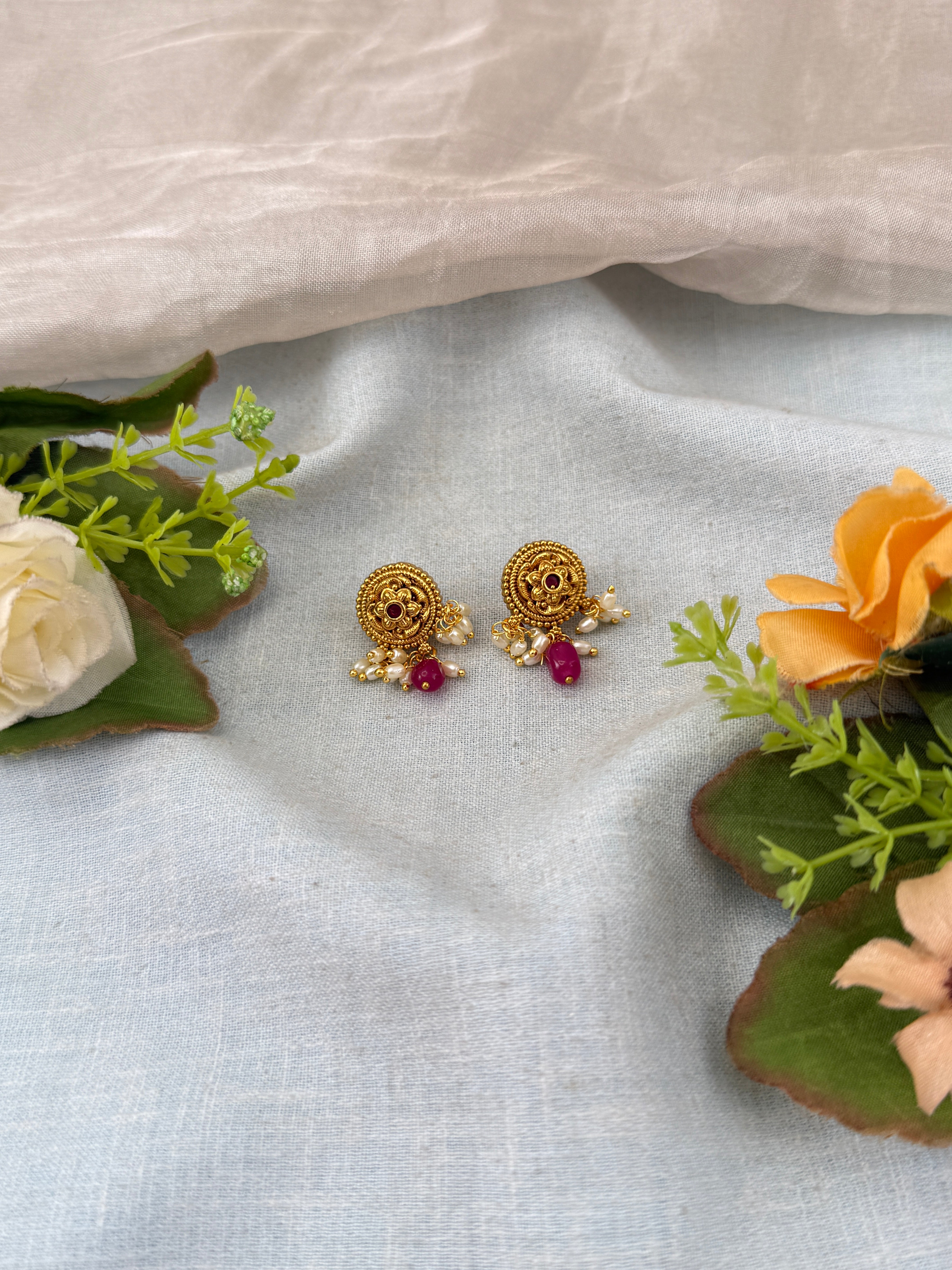 Antique Stud Earrings | E0147
