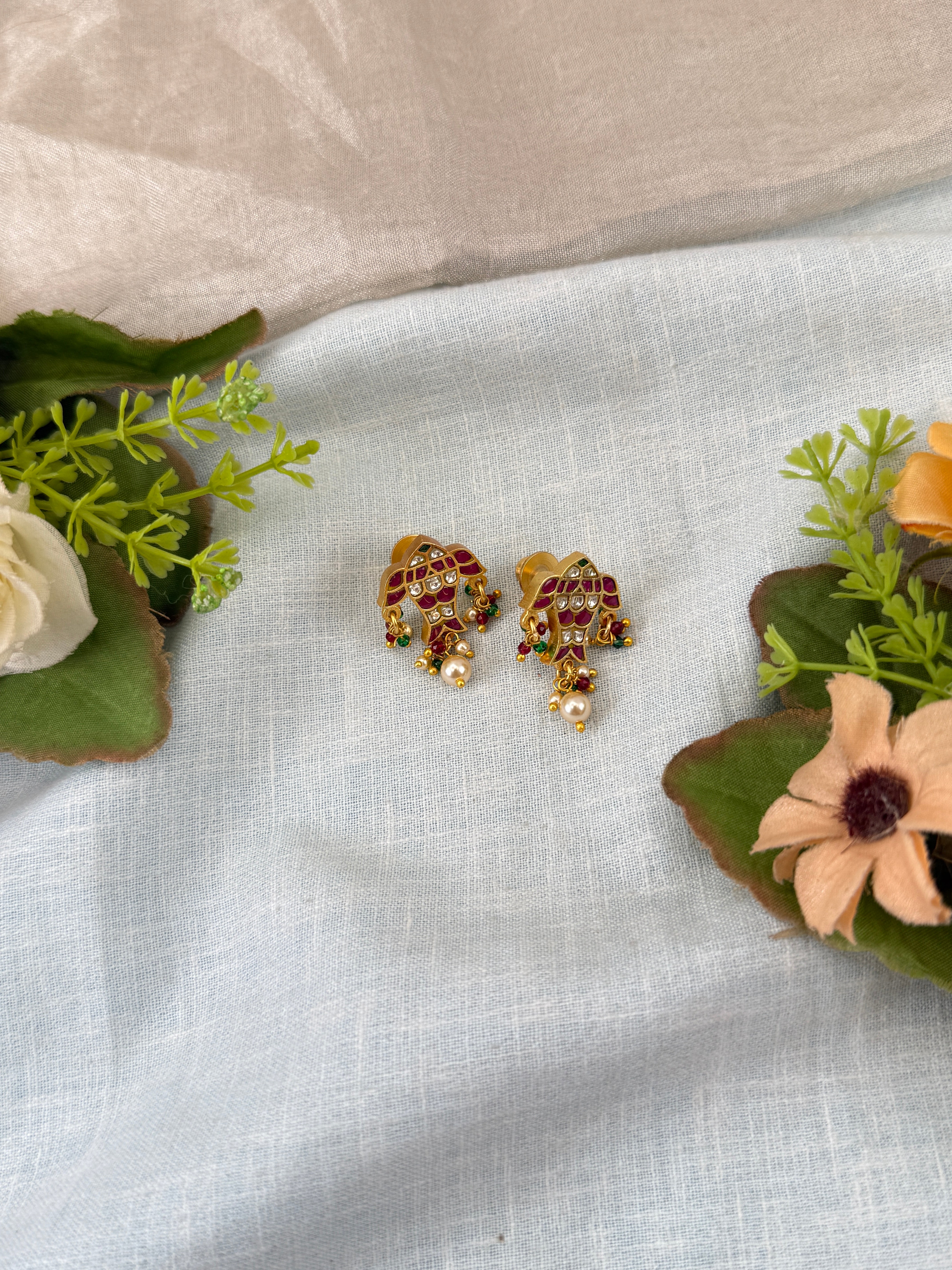 Jadau Kundan Stud Earrings E0167