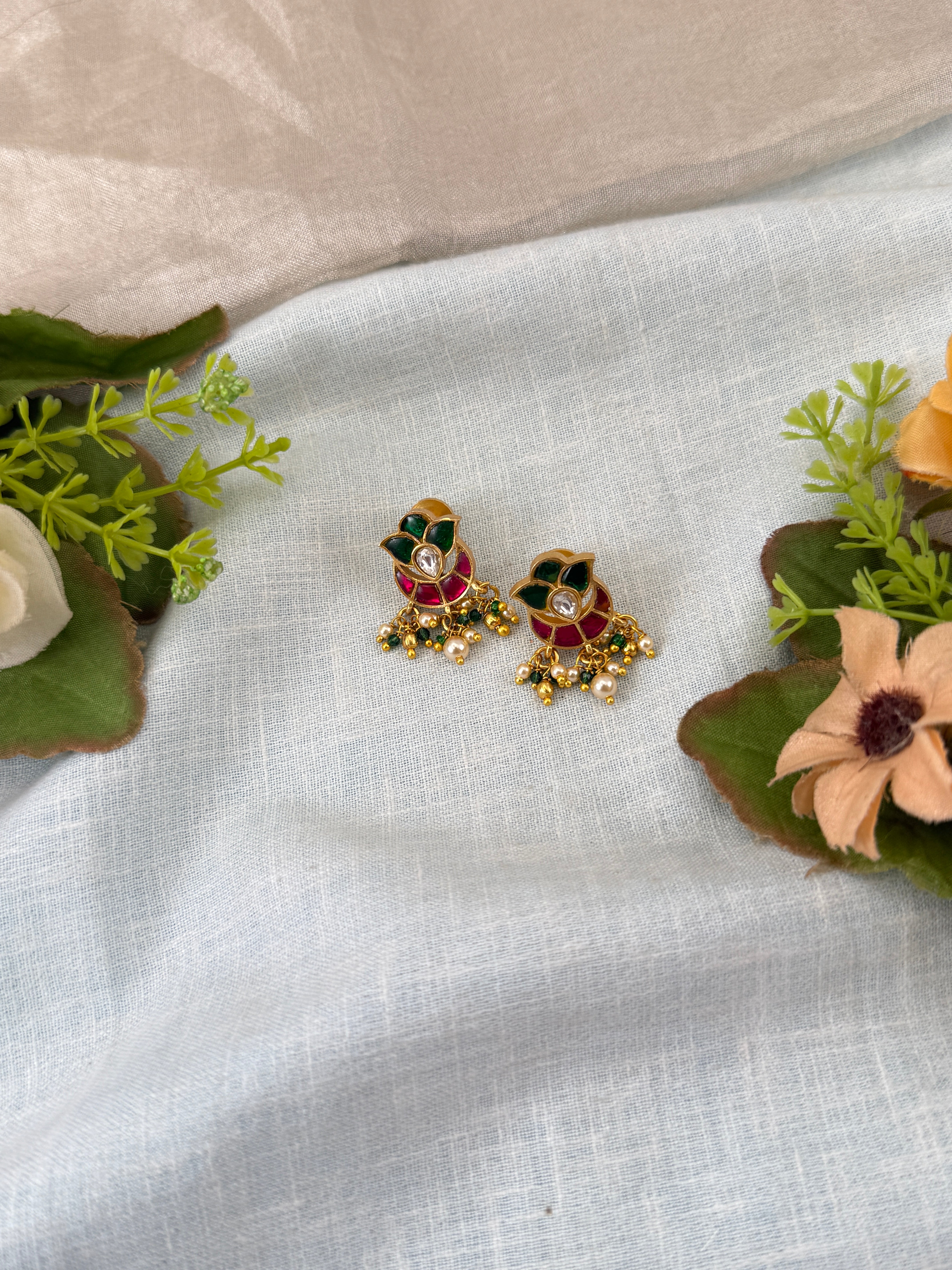 Jadau Kundan Stud Earrings E0175