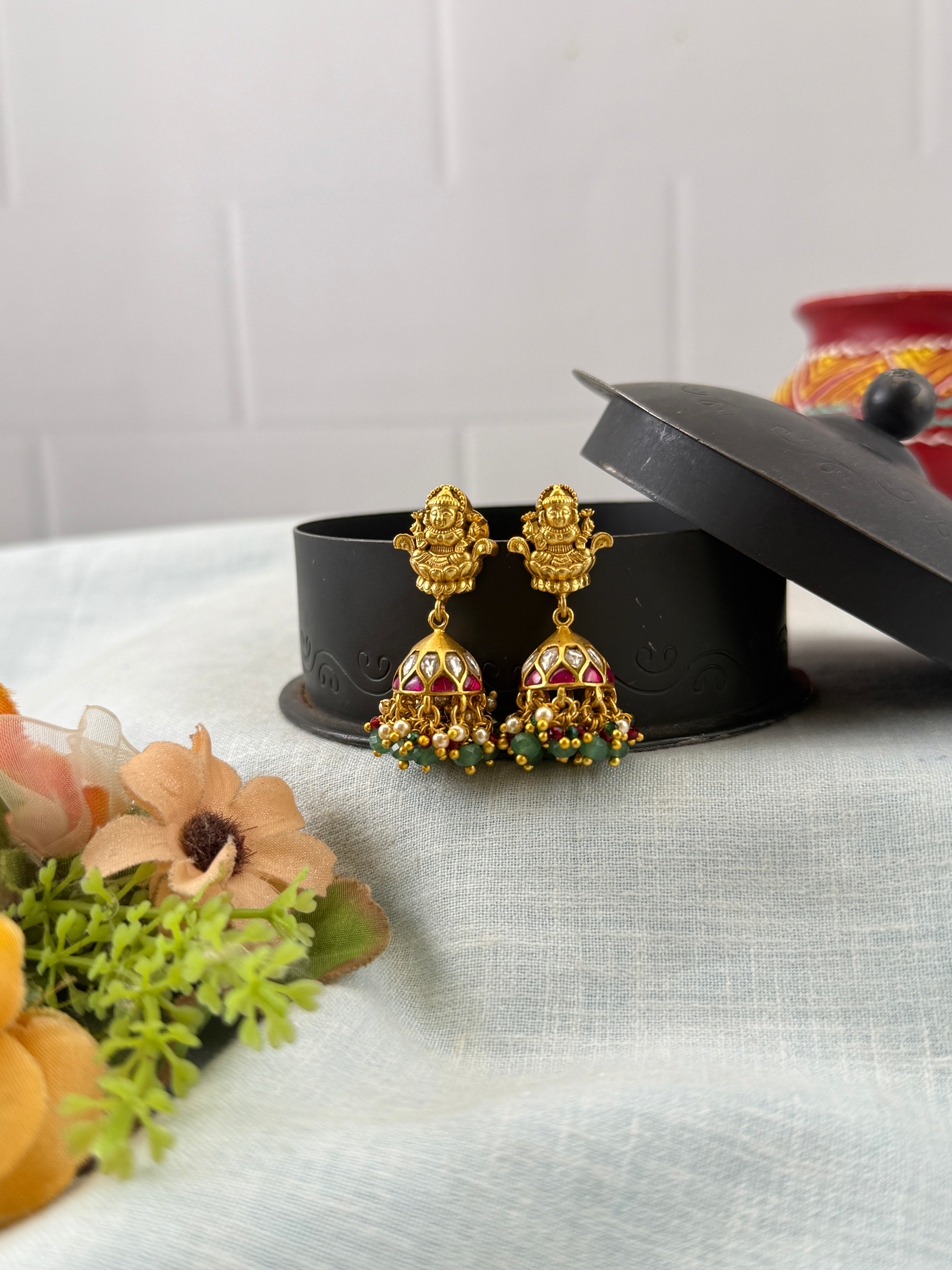 Jadau Kundan Jhumka Earrings E0171