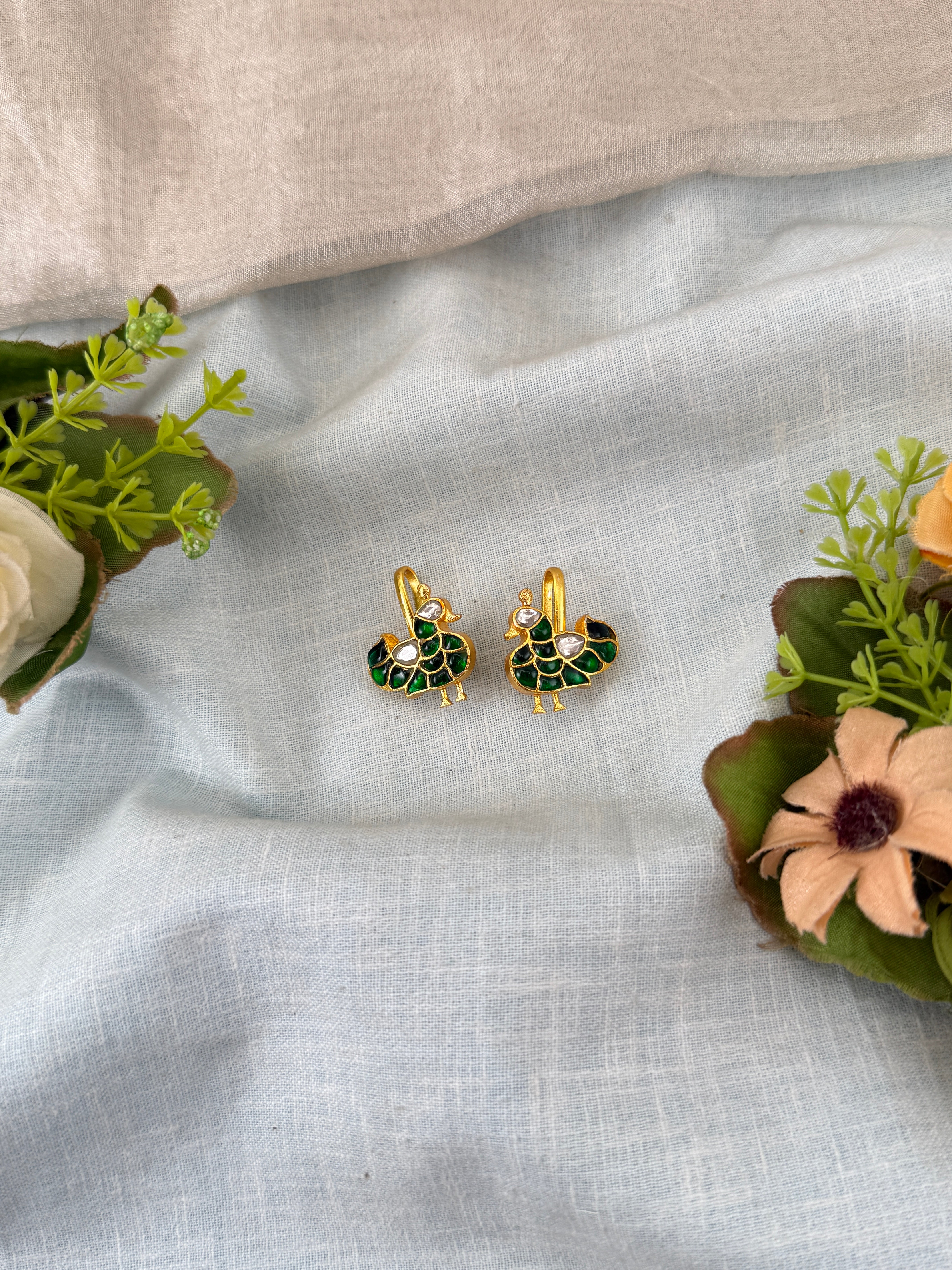 Jadau Kundan Bugadi Earcuff Earrings U037