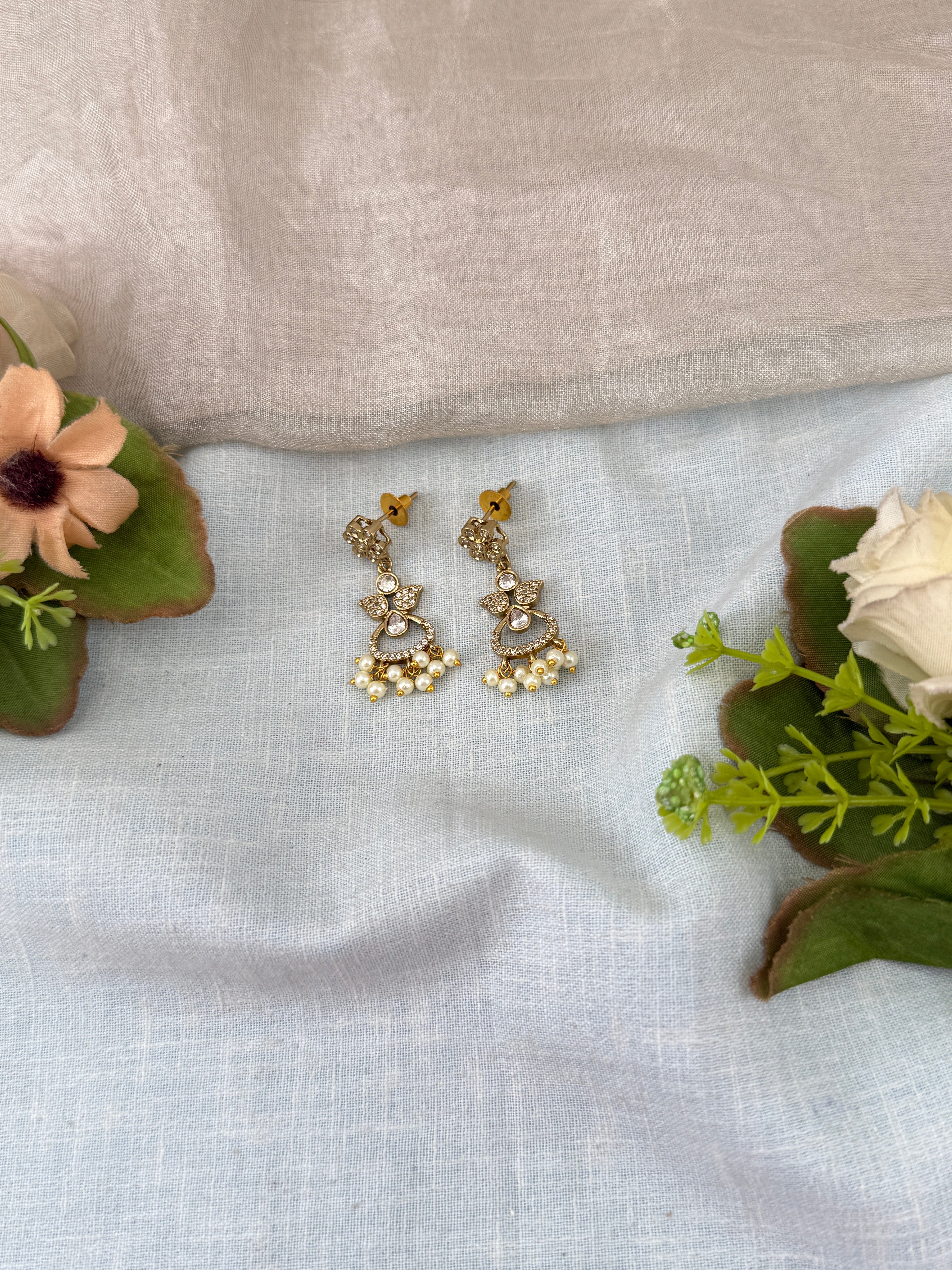 Antique Stud Earrings | E0199 A