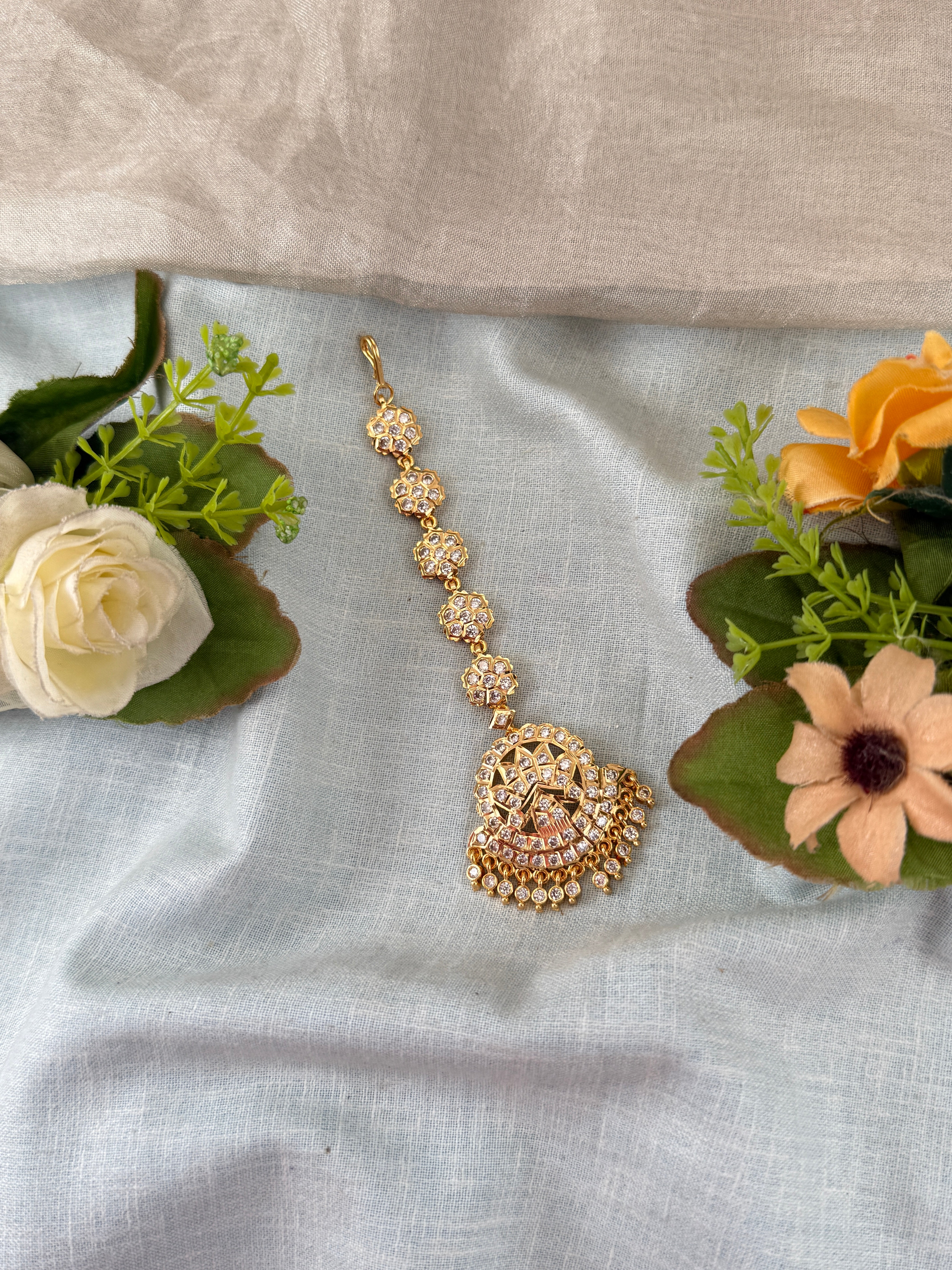Bridal maang tikka for women