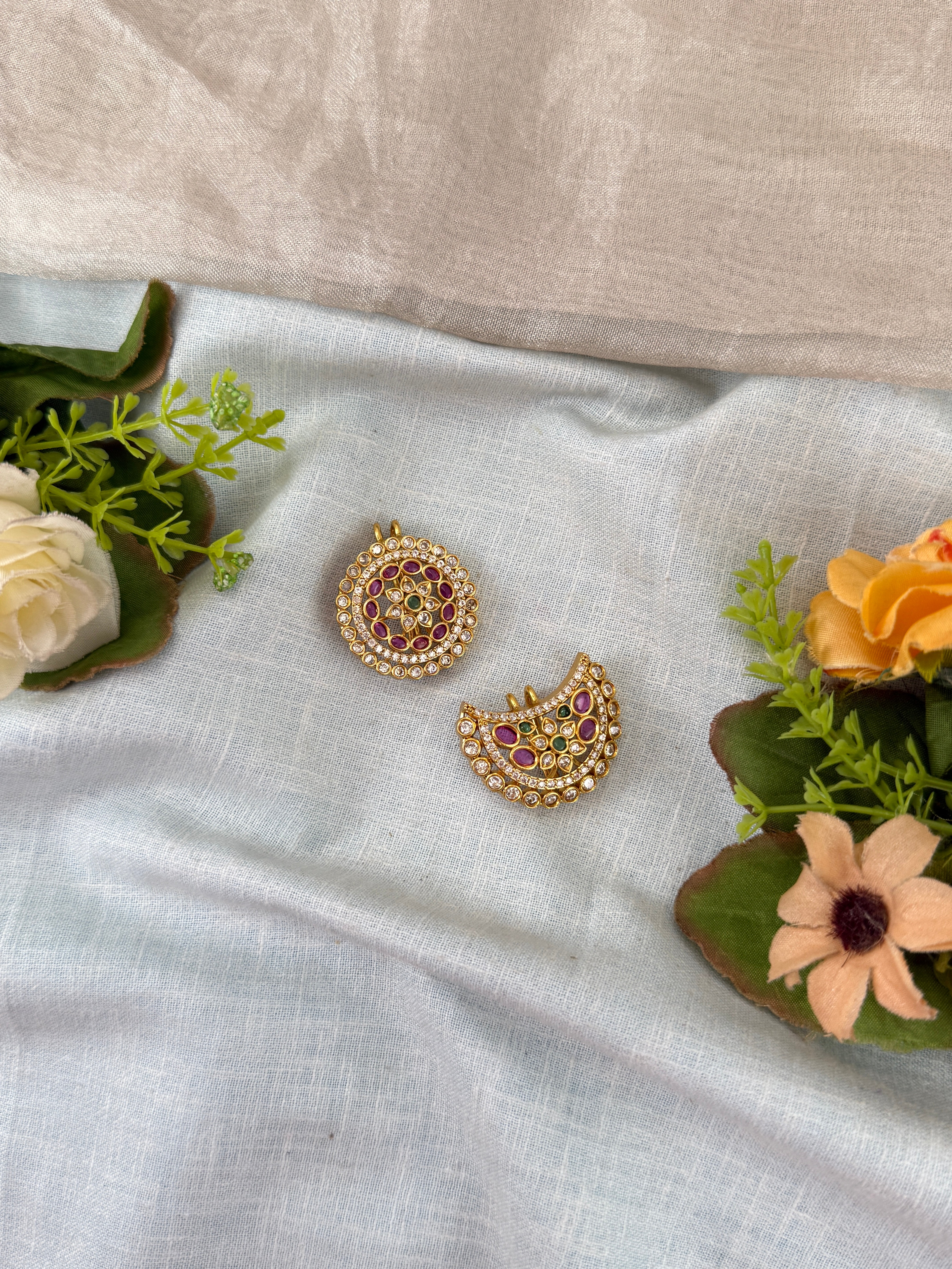 Traditional Jade Bille hair accessory for women