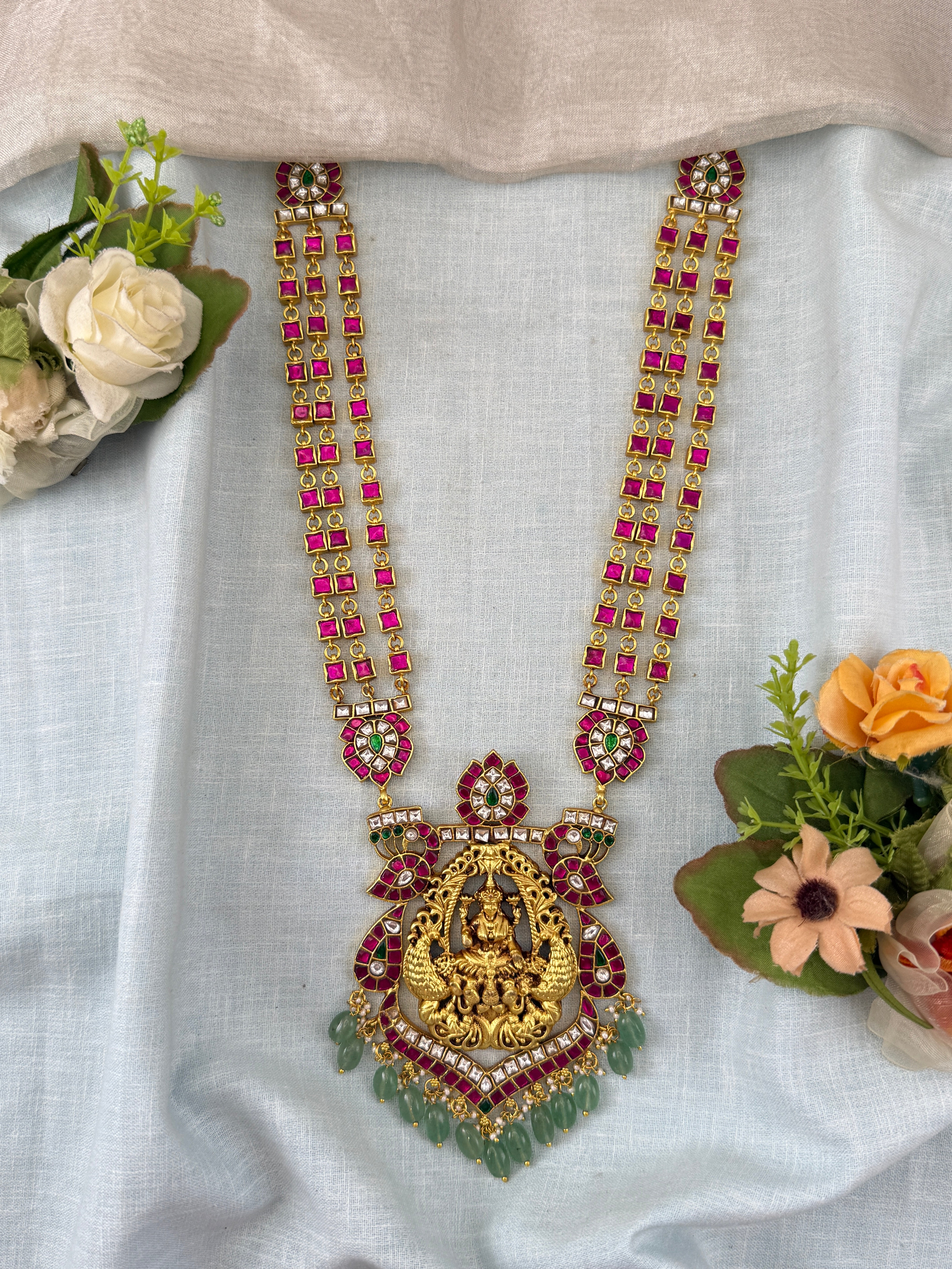 Traditional Jade Bille hair accessory for women