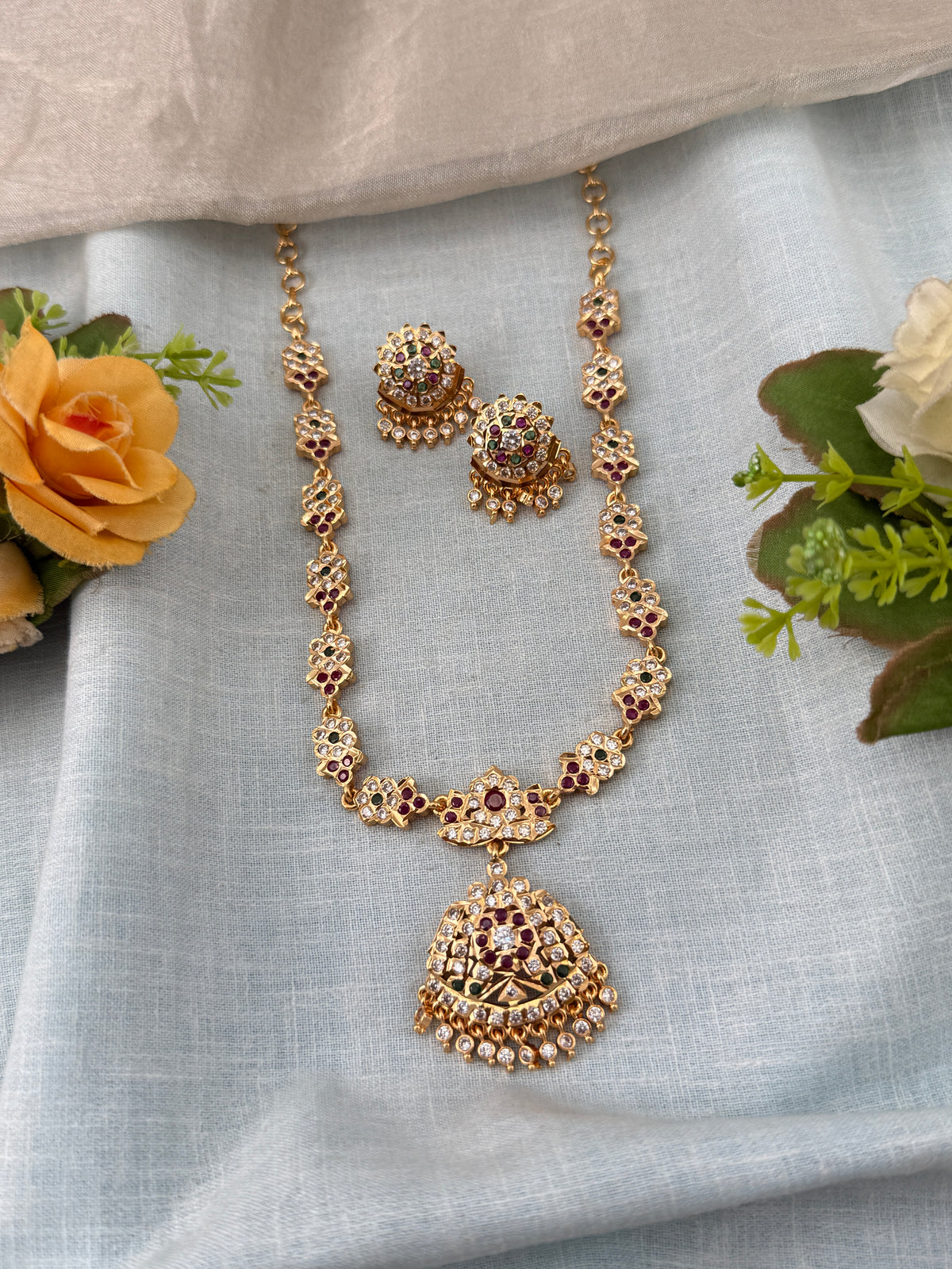 Traditional Jade Bille hair accessory for women