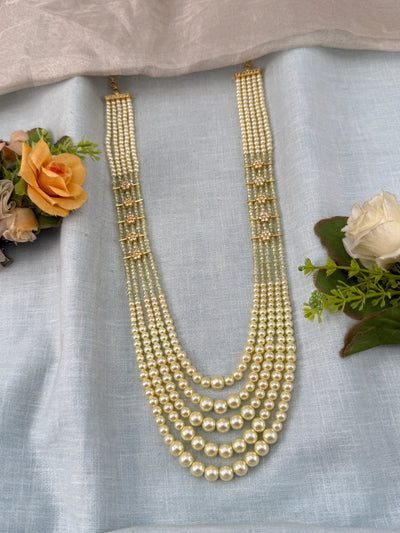 Traditional Jade Bille hair accessory for women