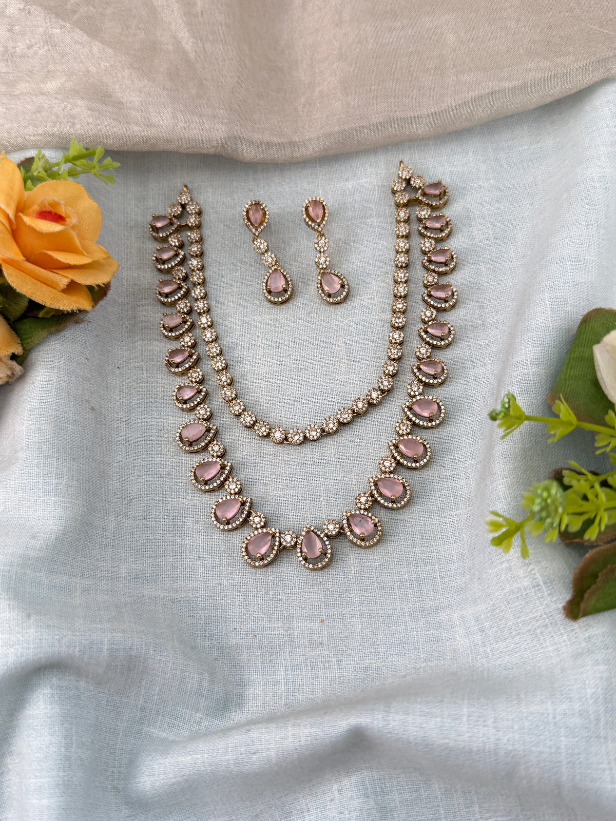 Traditional Jade Bille hair accessory for women