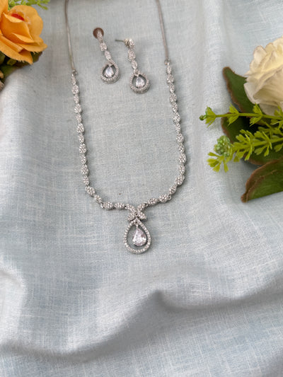 White Stone Necklace in Choker Short Designer Style | N0426 A