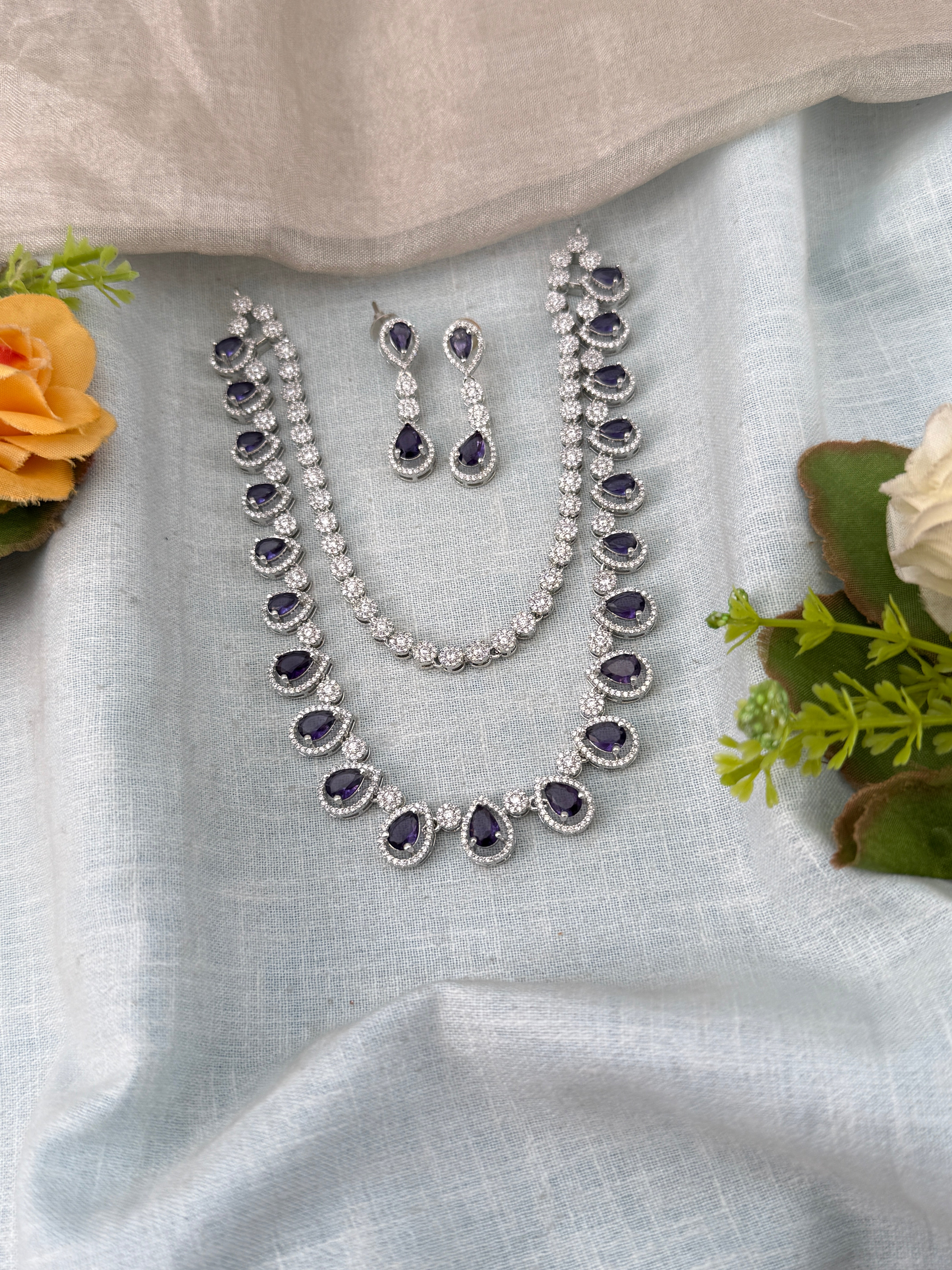 White Stone Necklace in Choker Short Designer Style | N0442 C