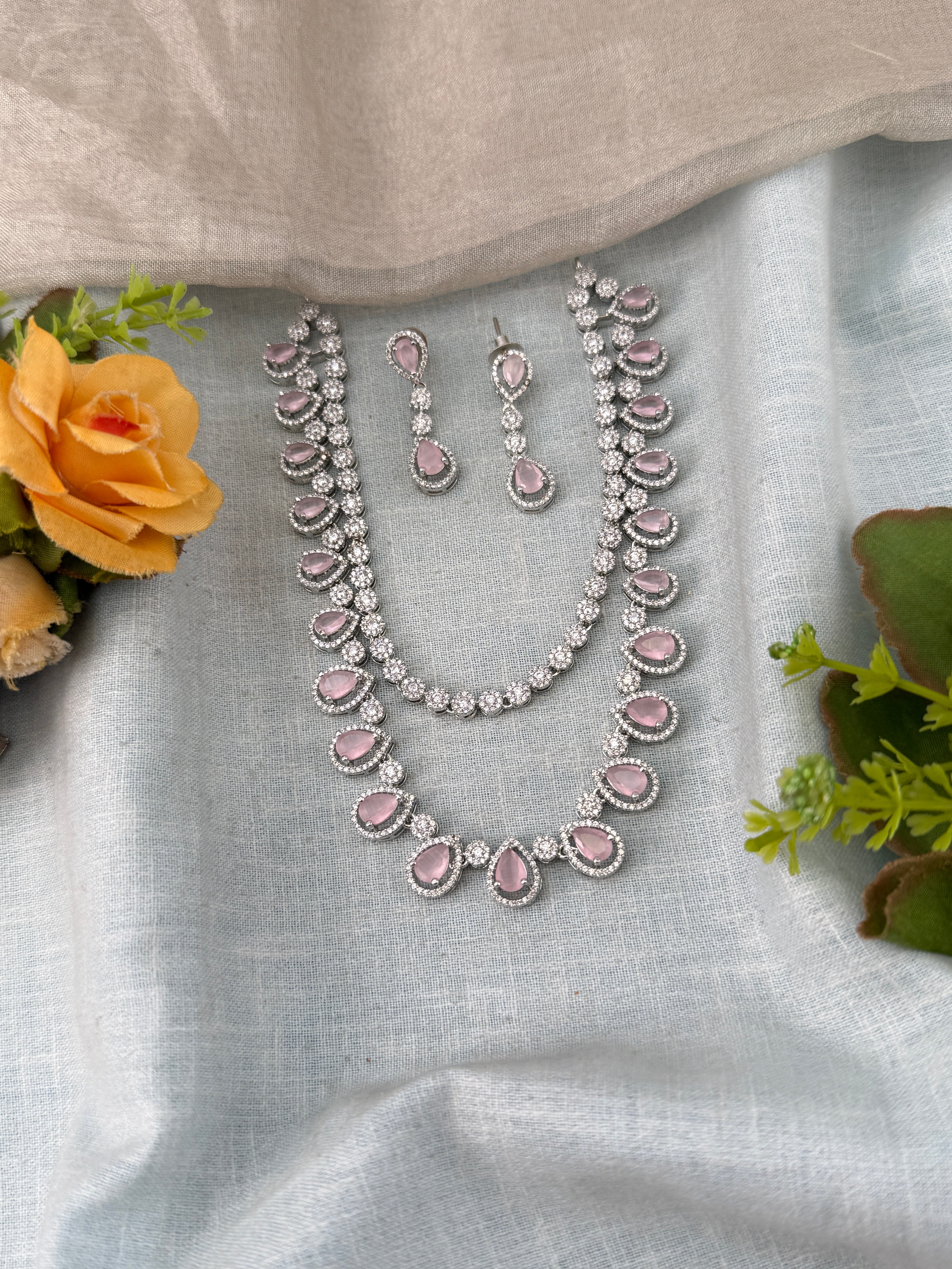 Traditional Jade Bille hair accessory for women