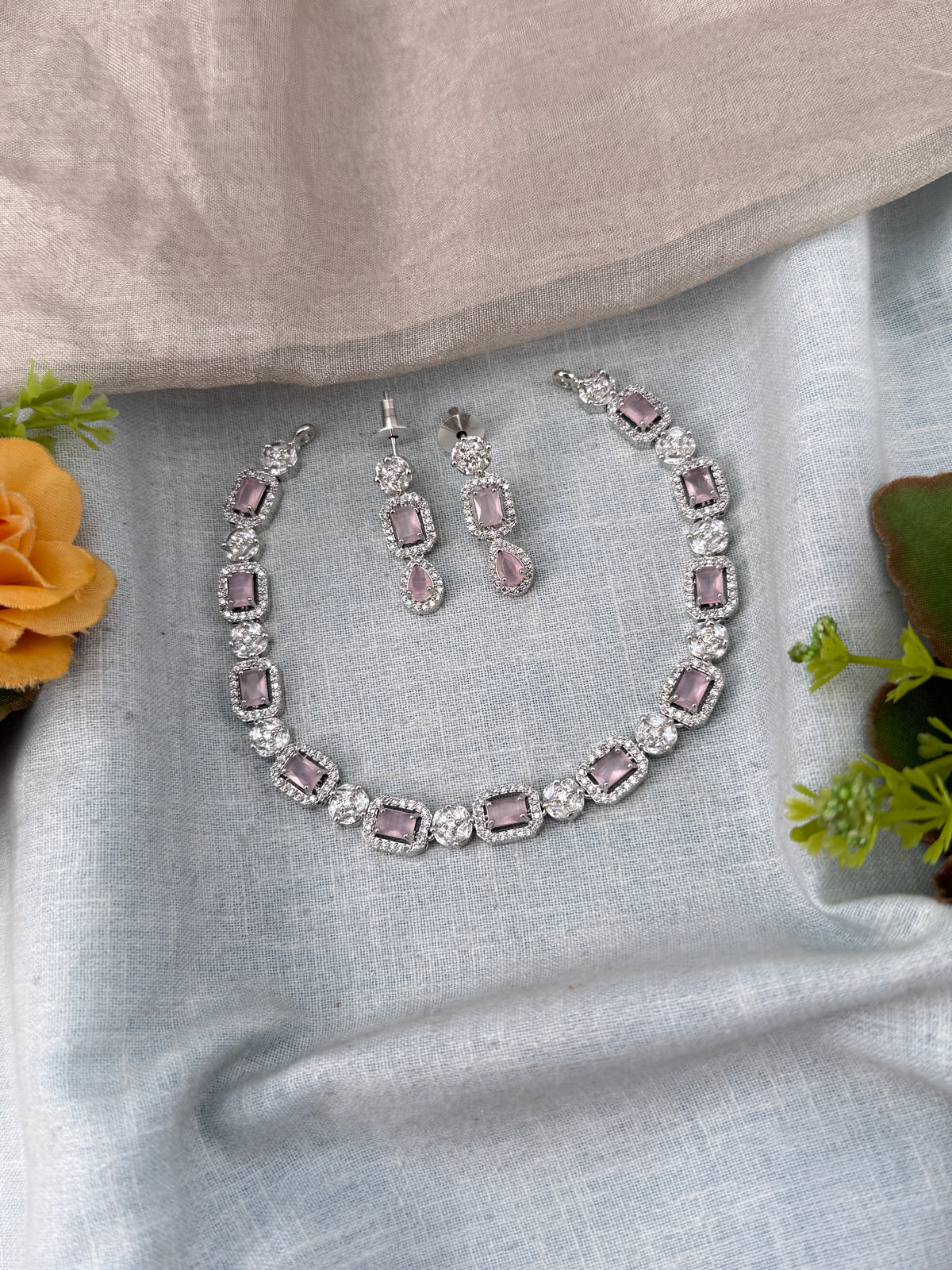 White Stone Necklace in Choker Short Designer Style | N0430