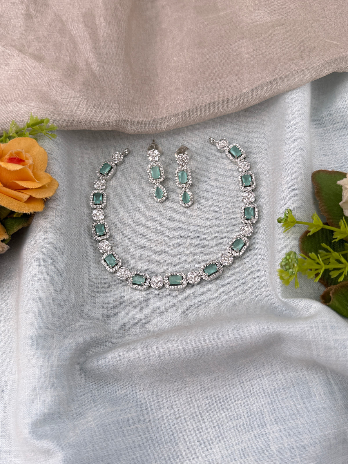 Traditional Jade Bille hair accessory for women
