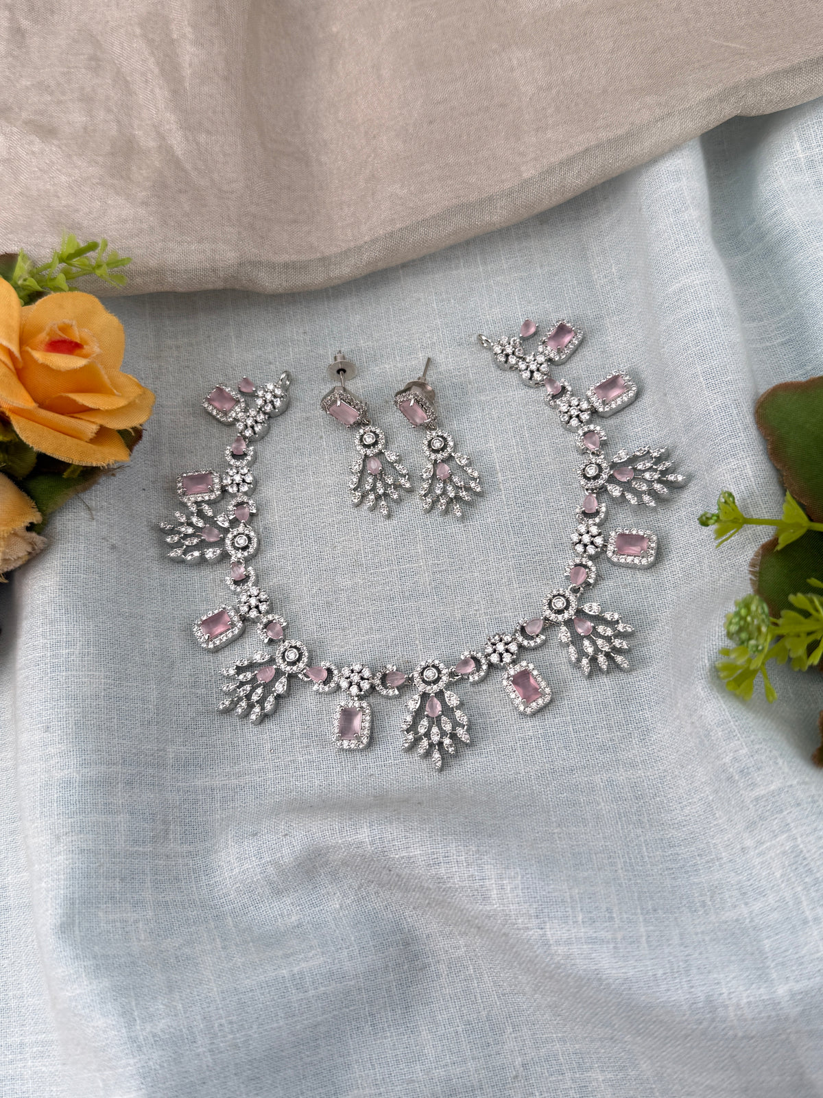 White Stone Necklace in Choker Short Designer Style | N0432 B