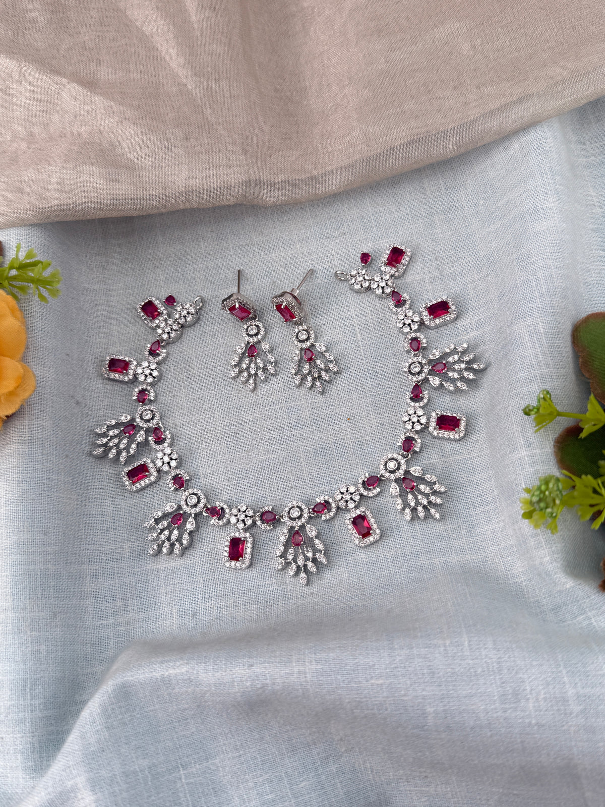 White Stone Necklace in Choker Short Designer Style | N0432 D