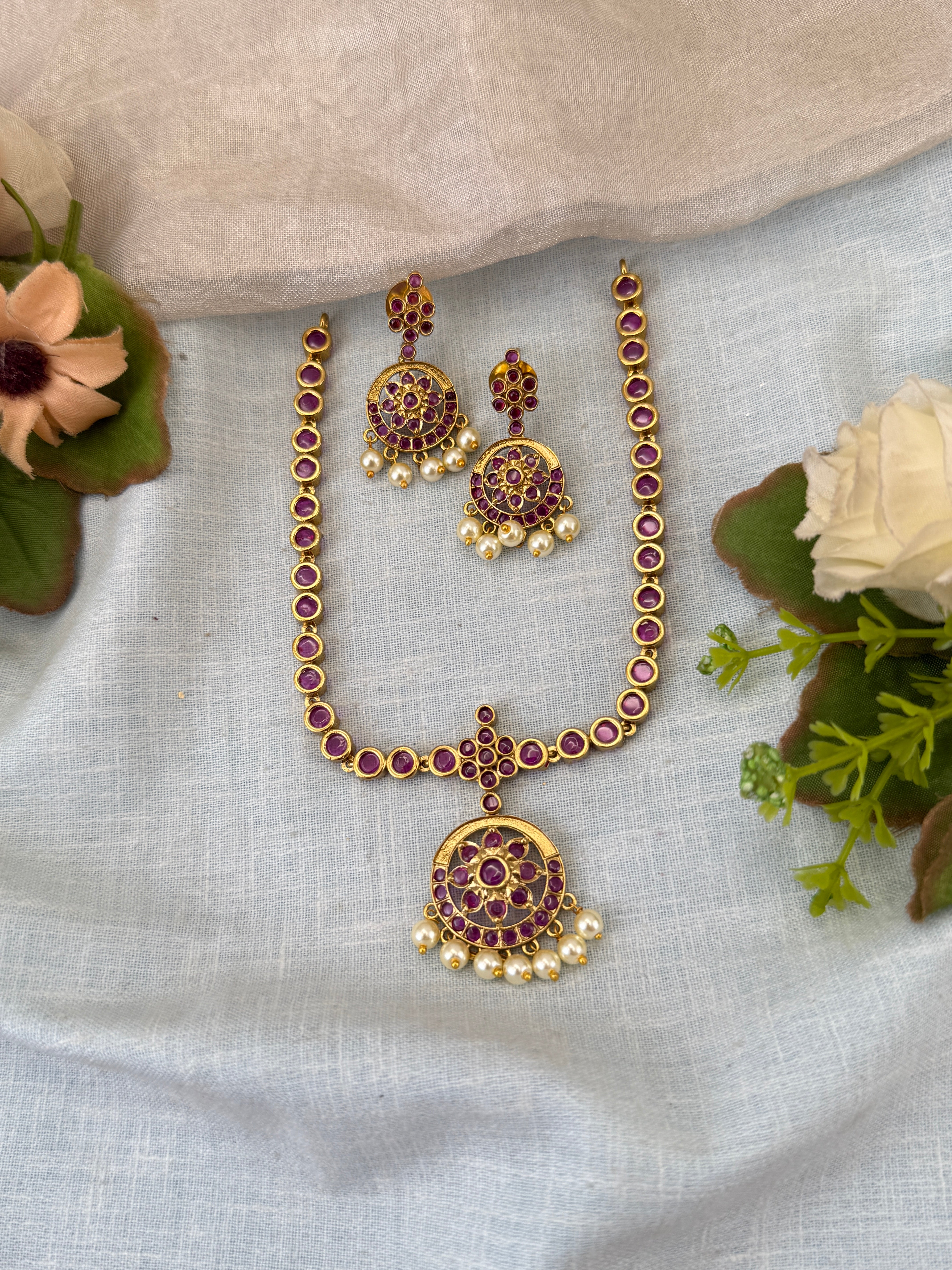 Royal Antique Gold Like Short Necklace Set 0969